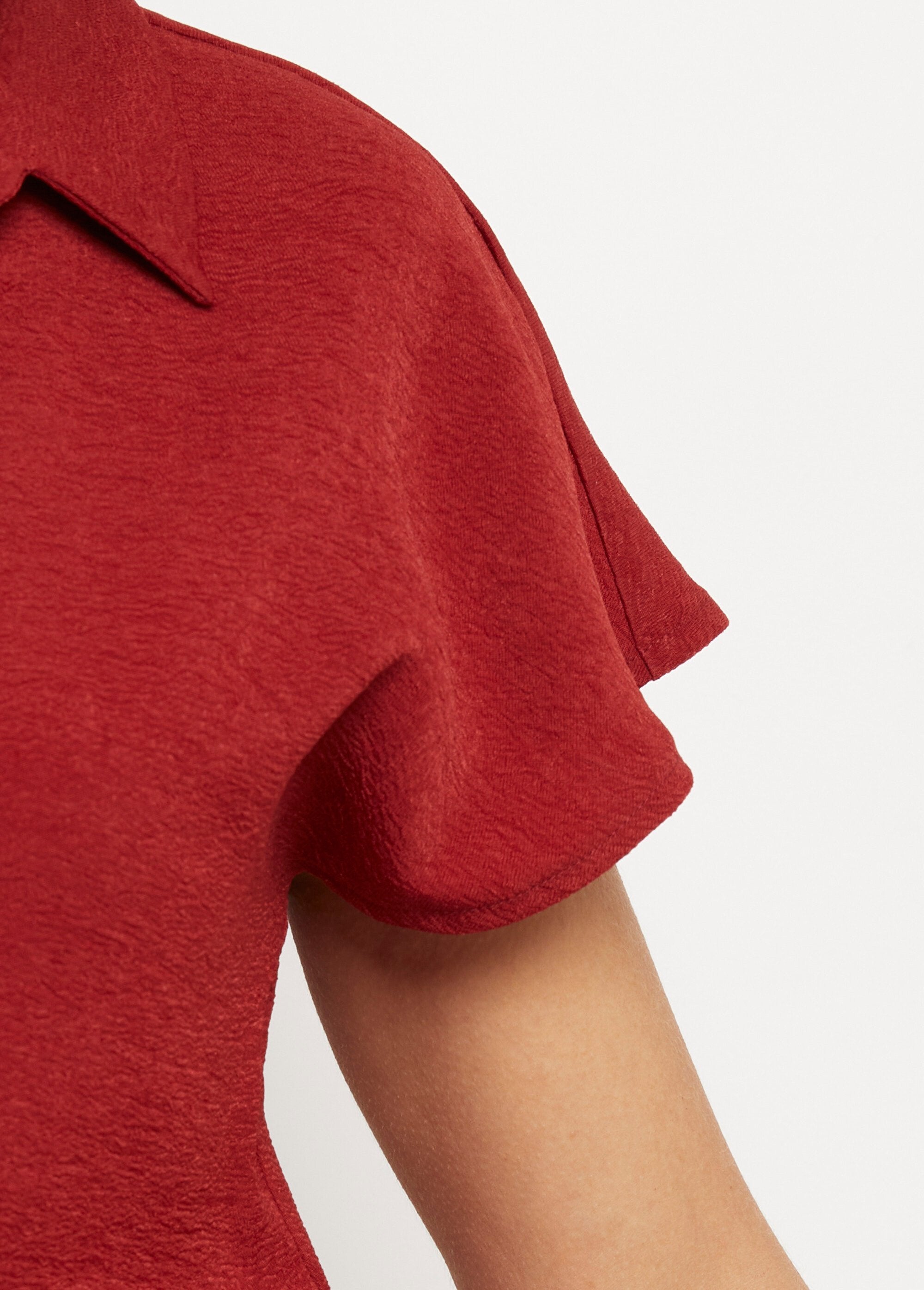 Short-sleeved_blouse,_tied_at_the_waist_Terracotta_DE2_slim