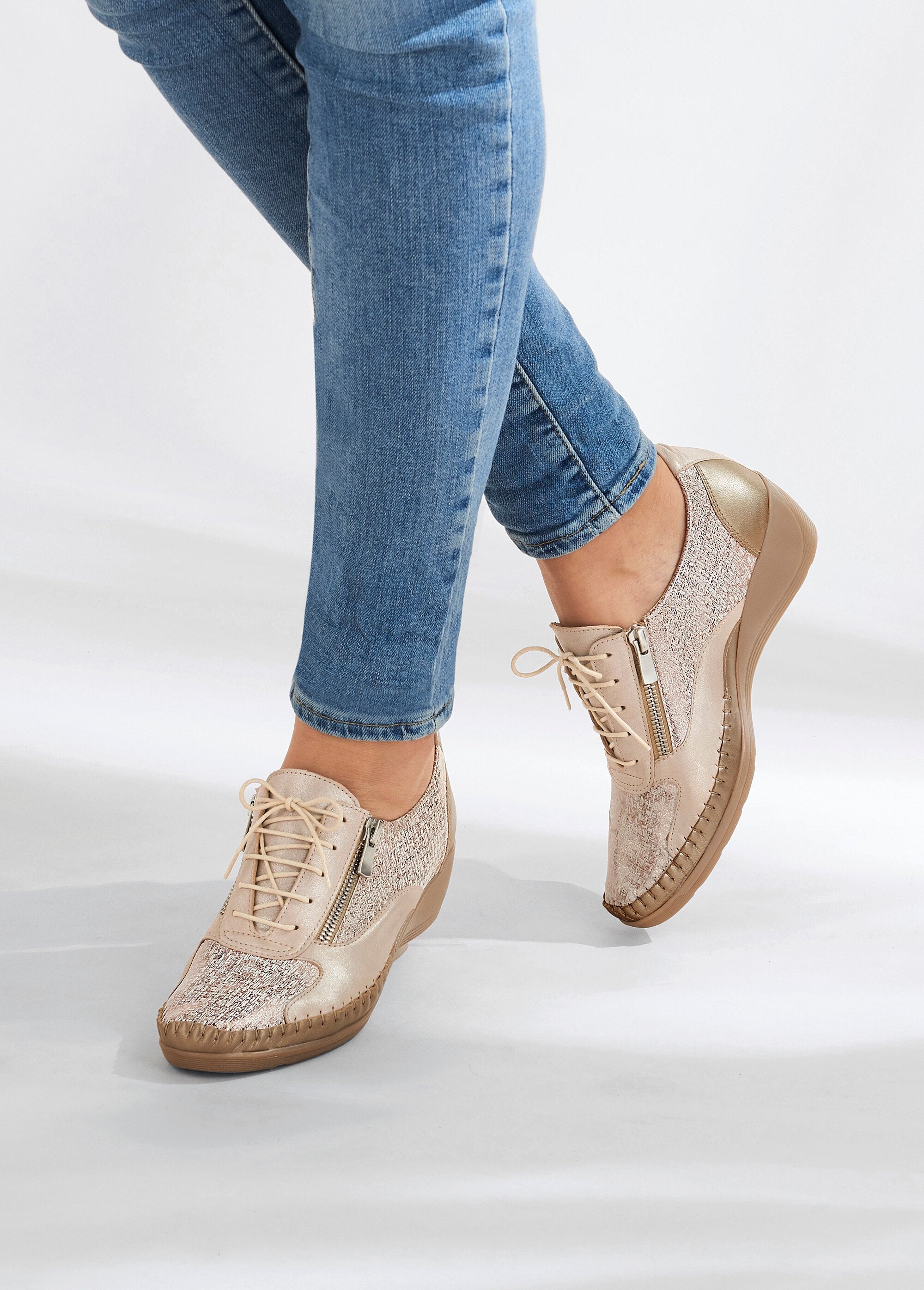 Leather_derbies_with_zip_and_lacing_effect_Beige_SF1_slim