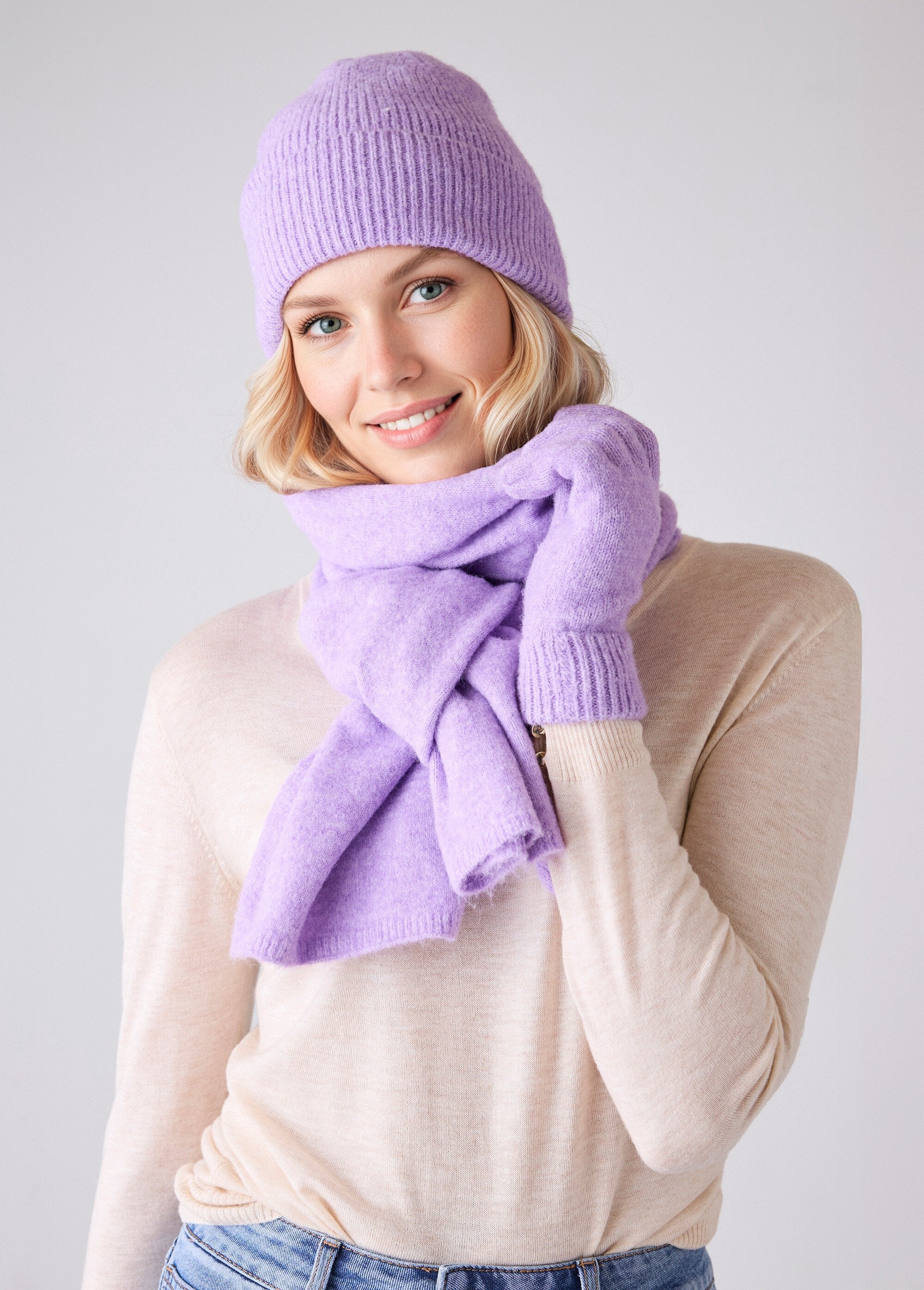 Warm_knitted_scarf_with_wool_Heather_gray_SF1_slim