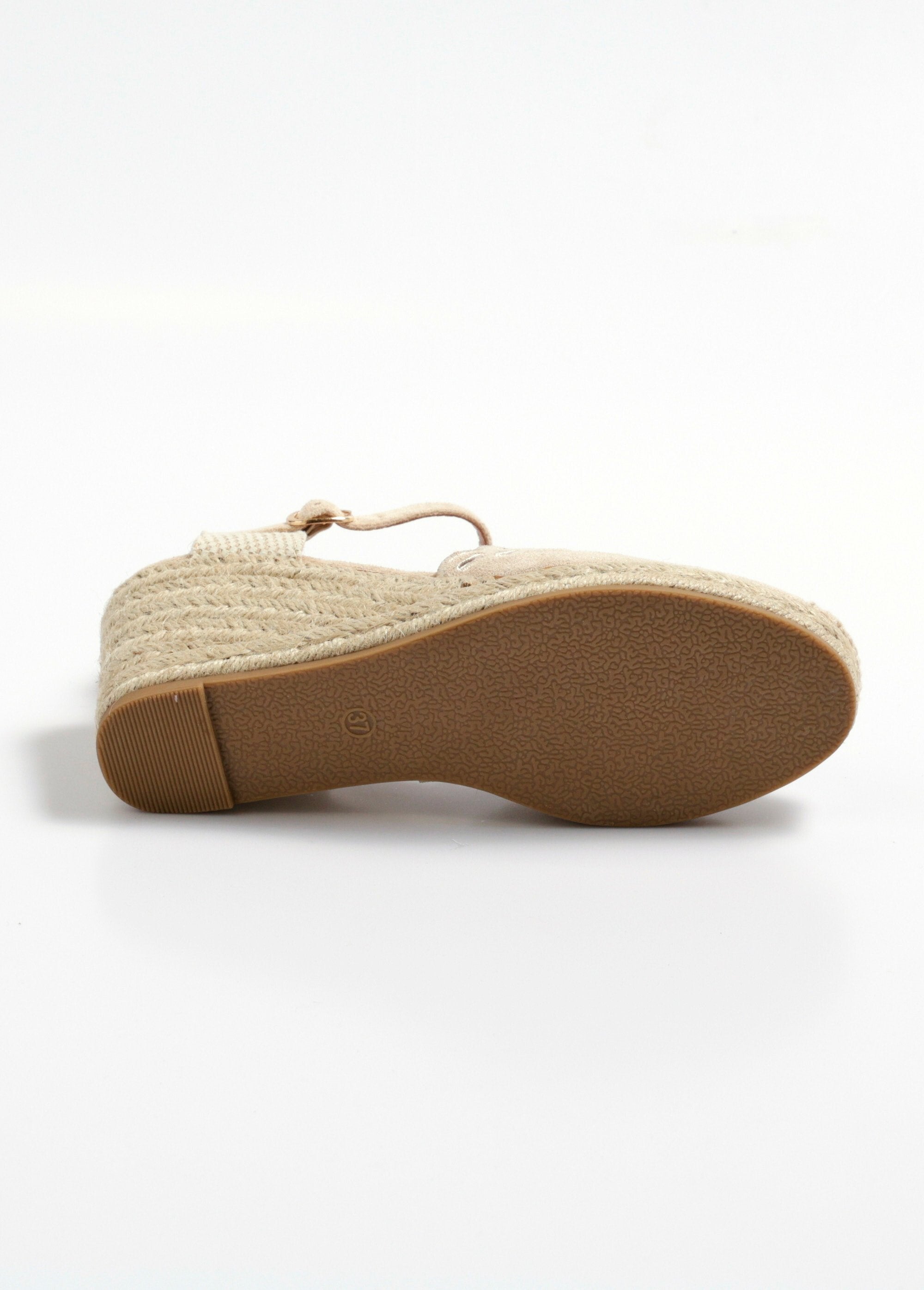 Wedge_espadrilles_with_openwork_details_Beige_UN1_slim