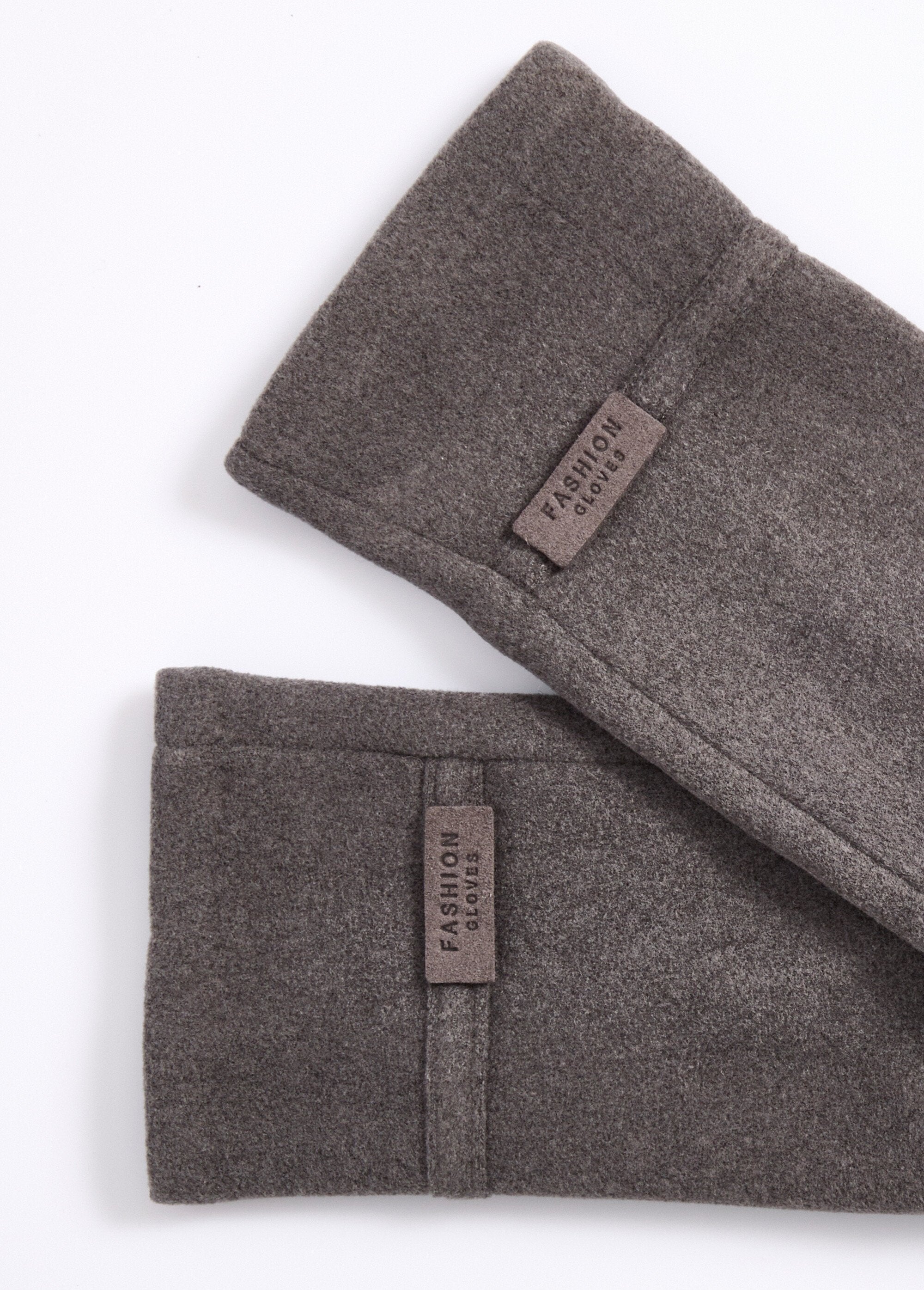 Warm_fleece_gloves_with_a_wool_look_Gray_DE1_slim
