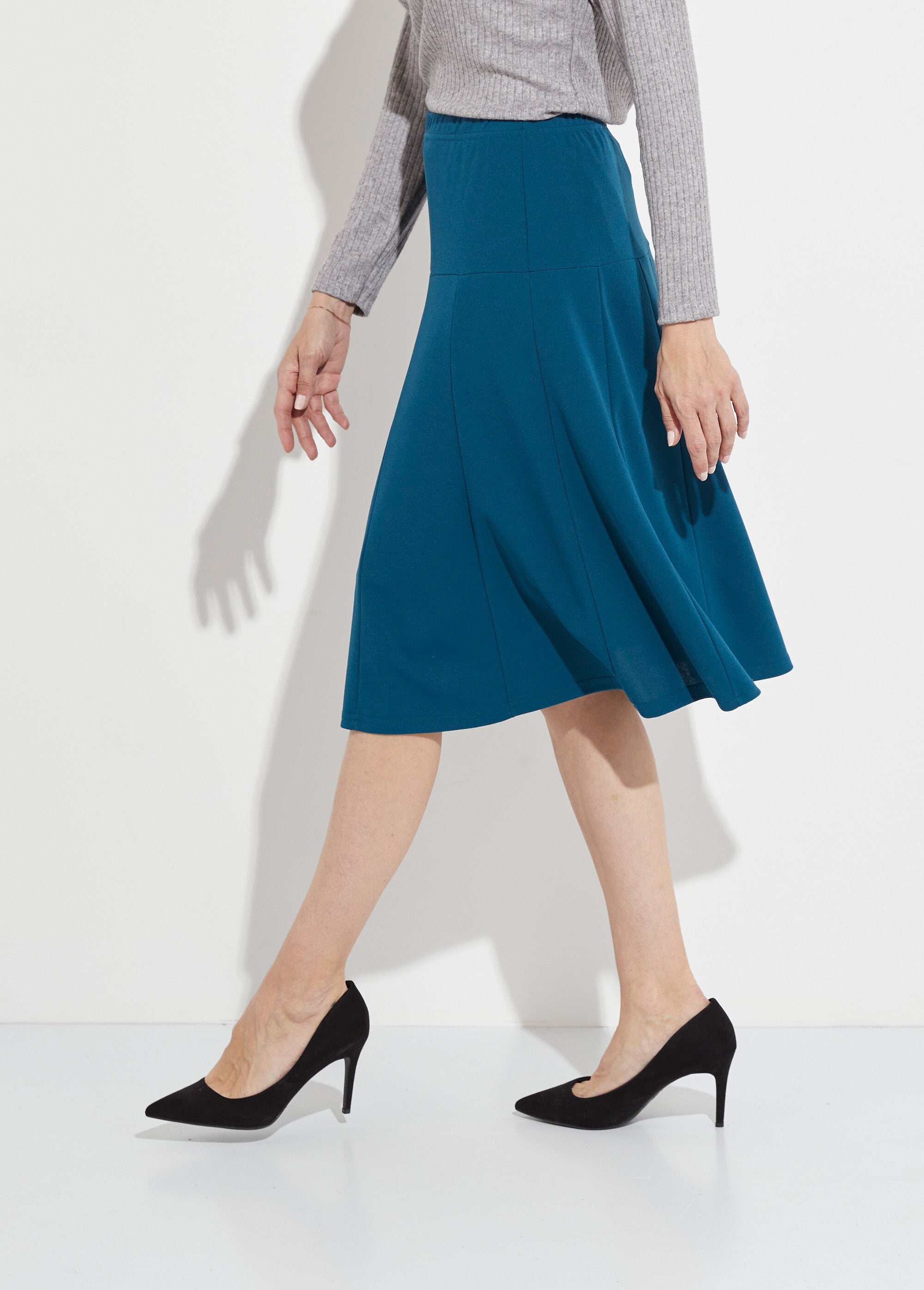 Plain_mid-length_flared_skirt_with_elasticated_waistband_Duck_DR1_slim