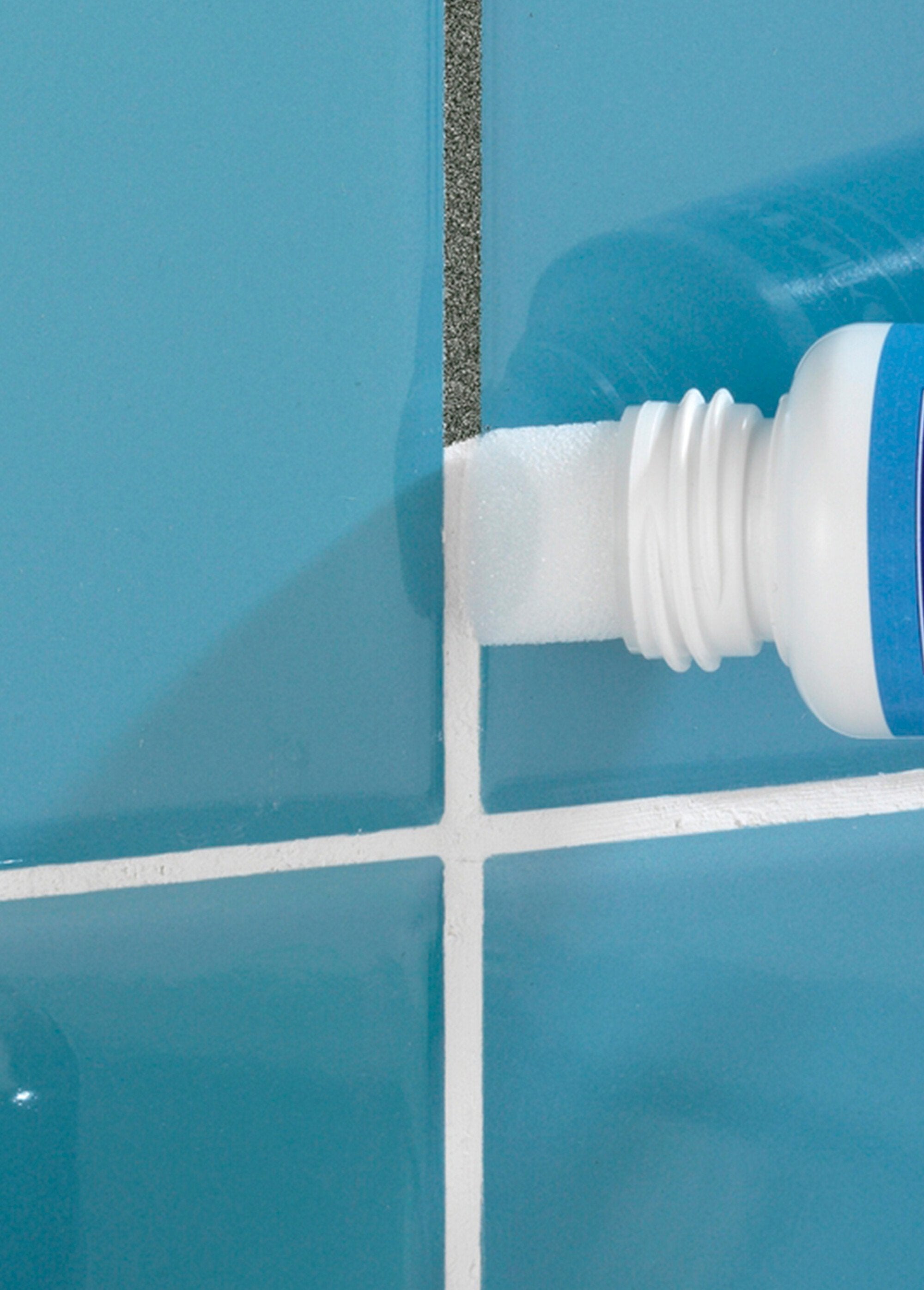Tile_grout_whitening_liquid_White_DE1_slim
