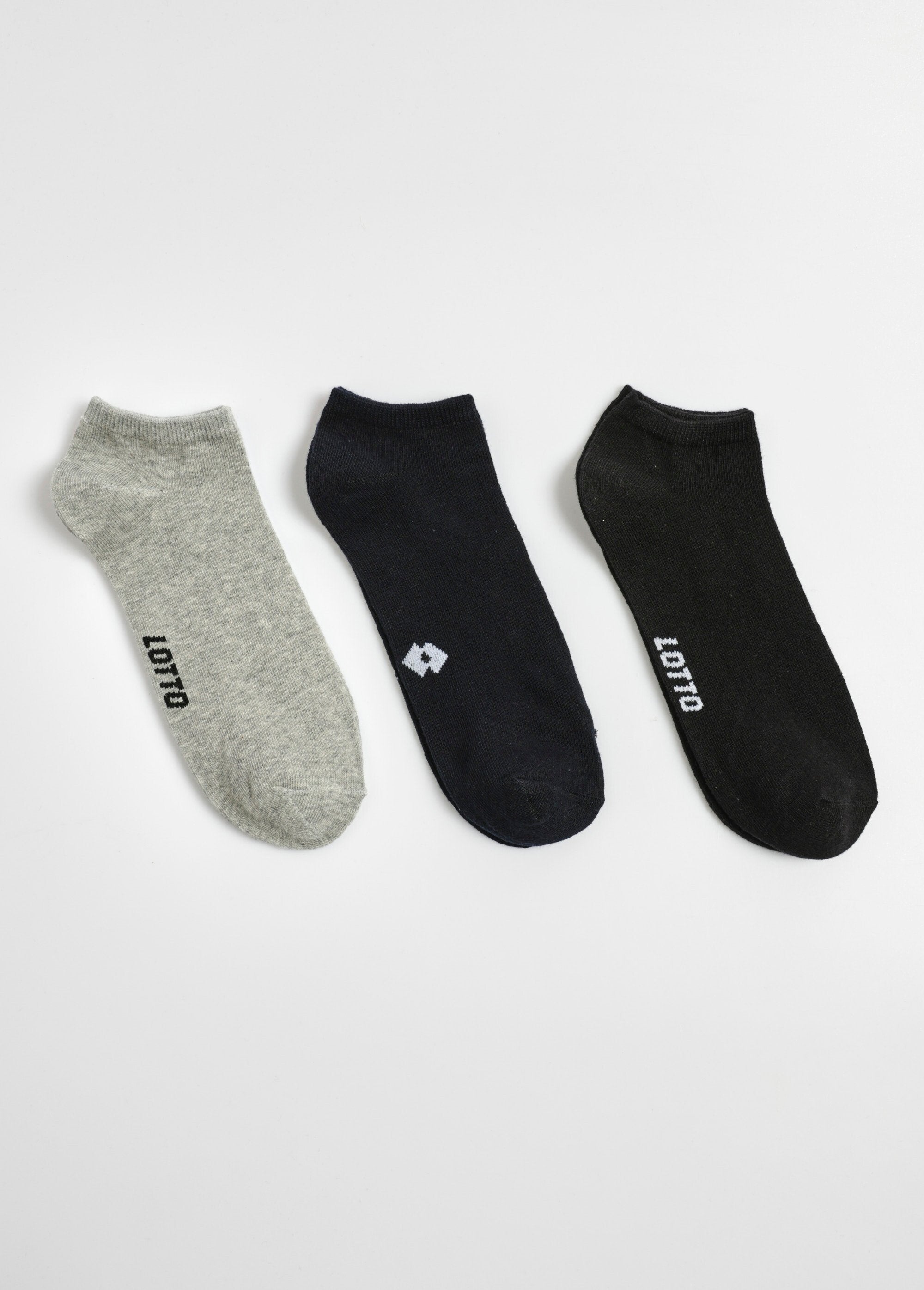 Pack_of_3_assorted_sports_socks_Assorted_gray_DE1_slim