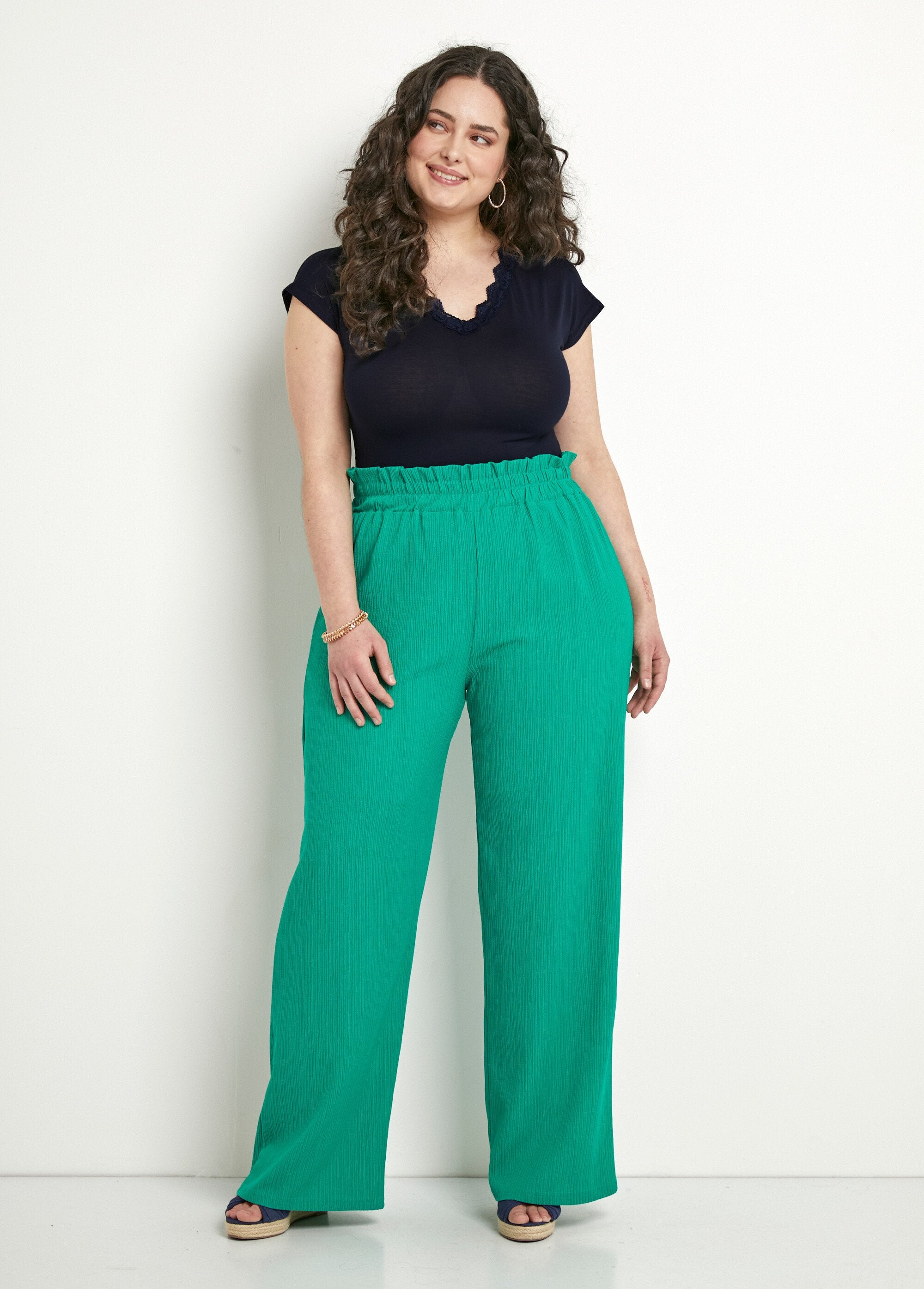 Green_wide_elasticated_waistband_trousers_with_raised_mesh_Green_SF1_curvy