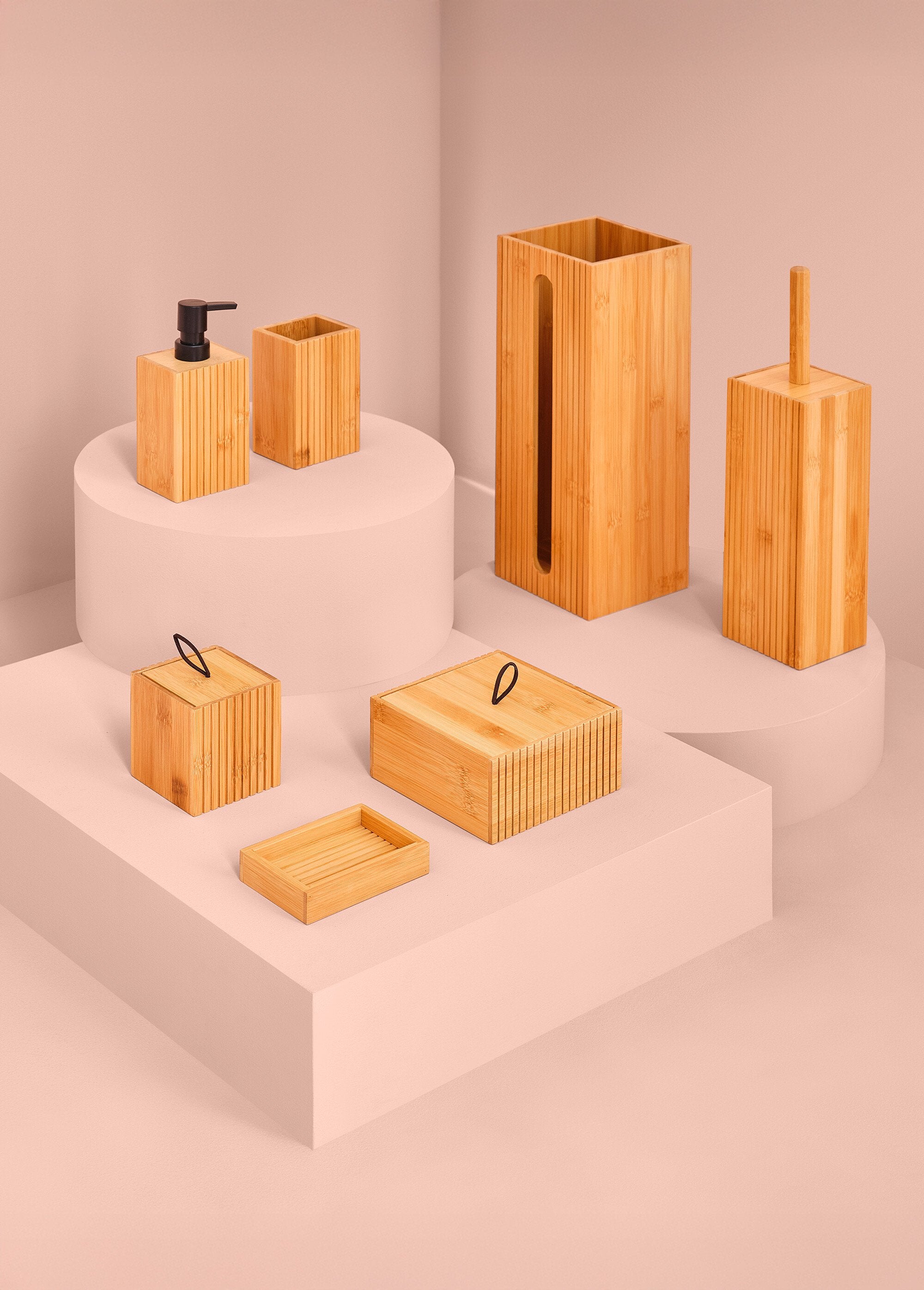 Grooved_bamboo_toothbrush_holder_Bamboo_SF1_slim