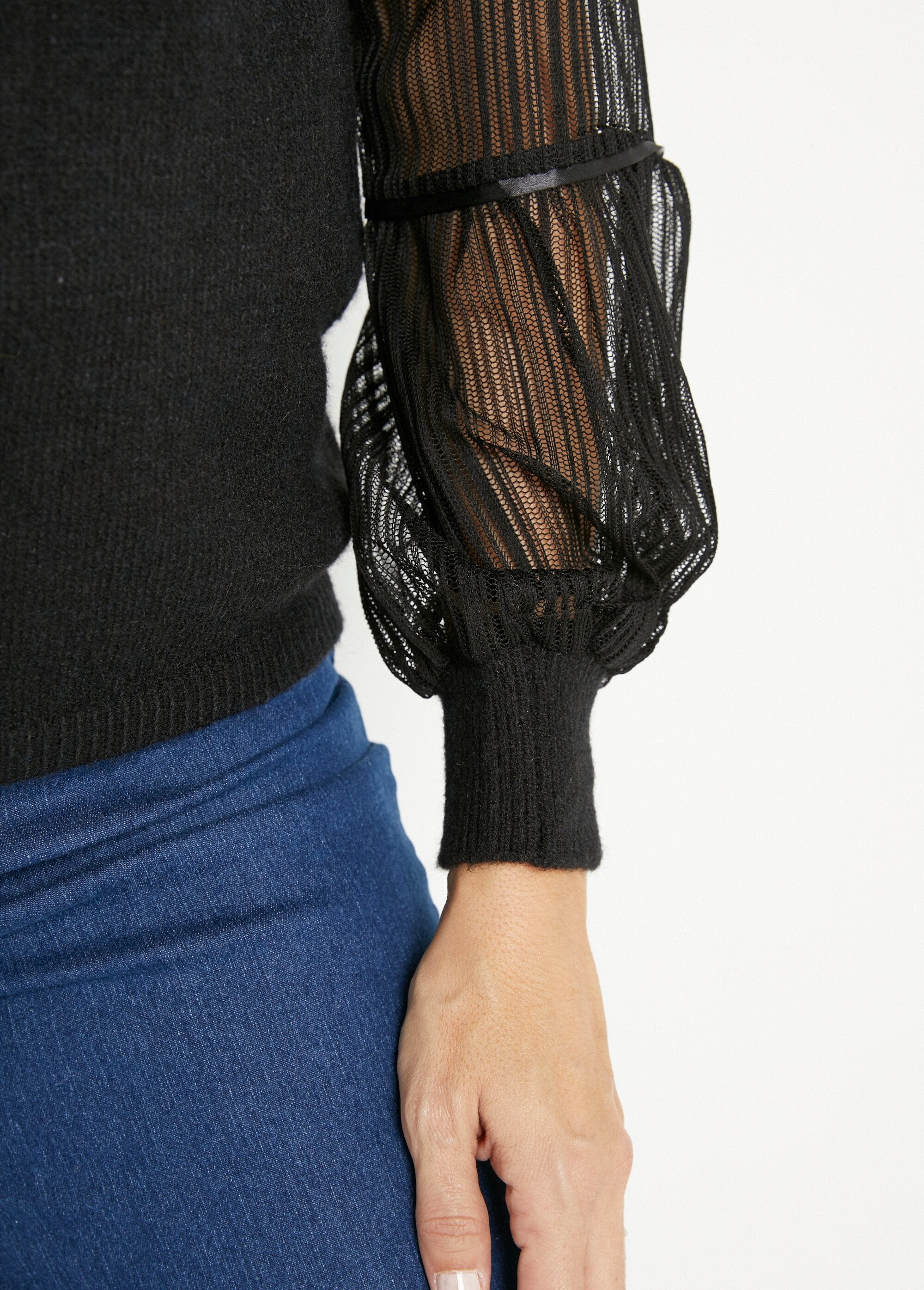 V-neck_sweater_with_fishnet_and_lace_sleeves_Black_DE3_slim
