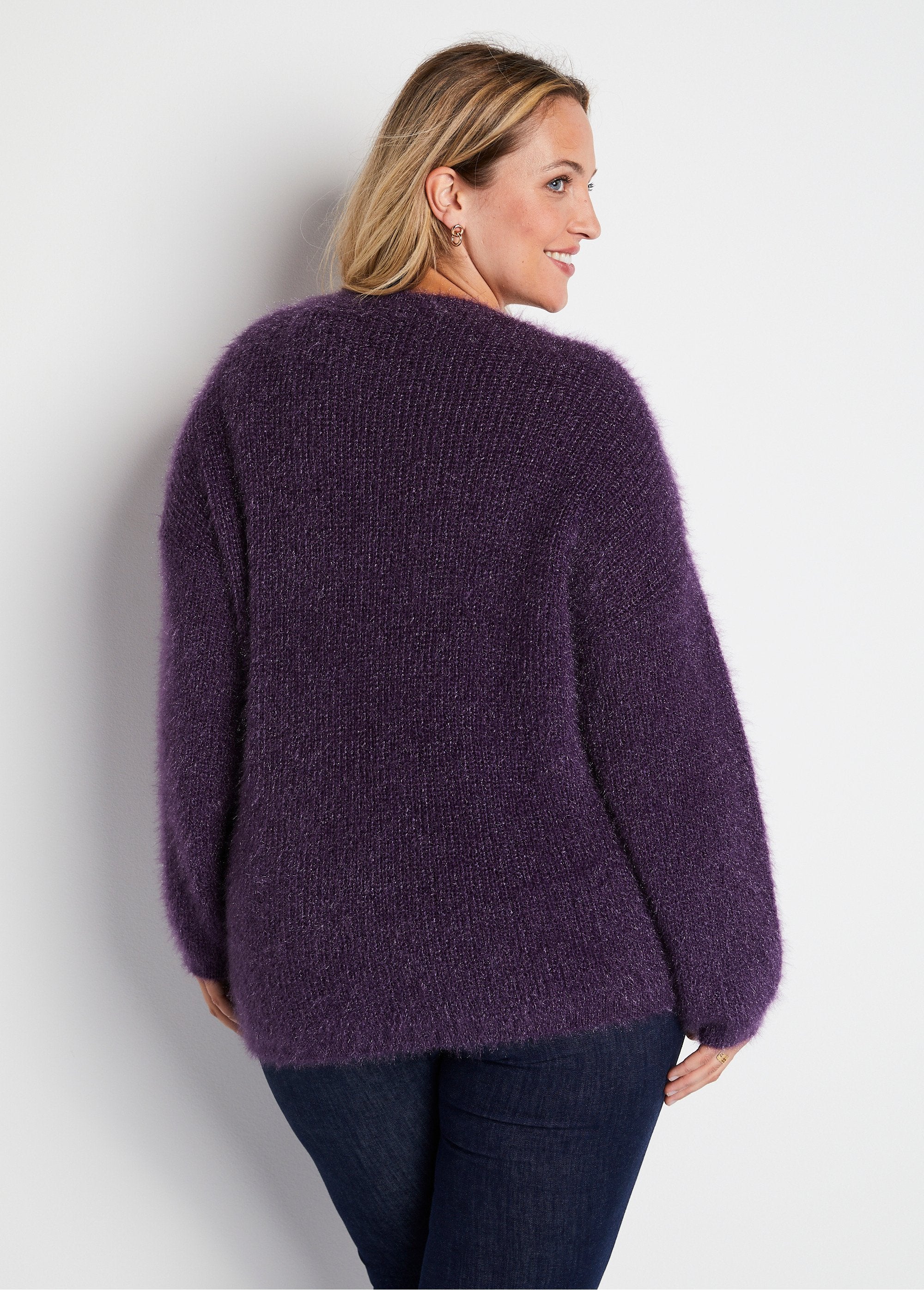 Soft_colorblock_hairy_knit_sweater_Blackcurrant_and_ecru_DO1_curvy