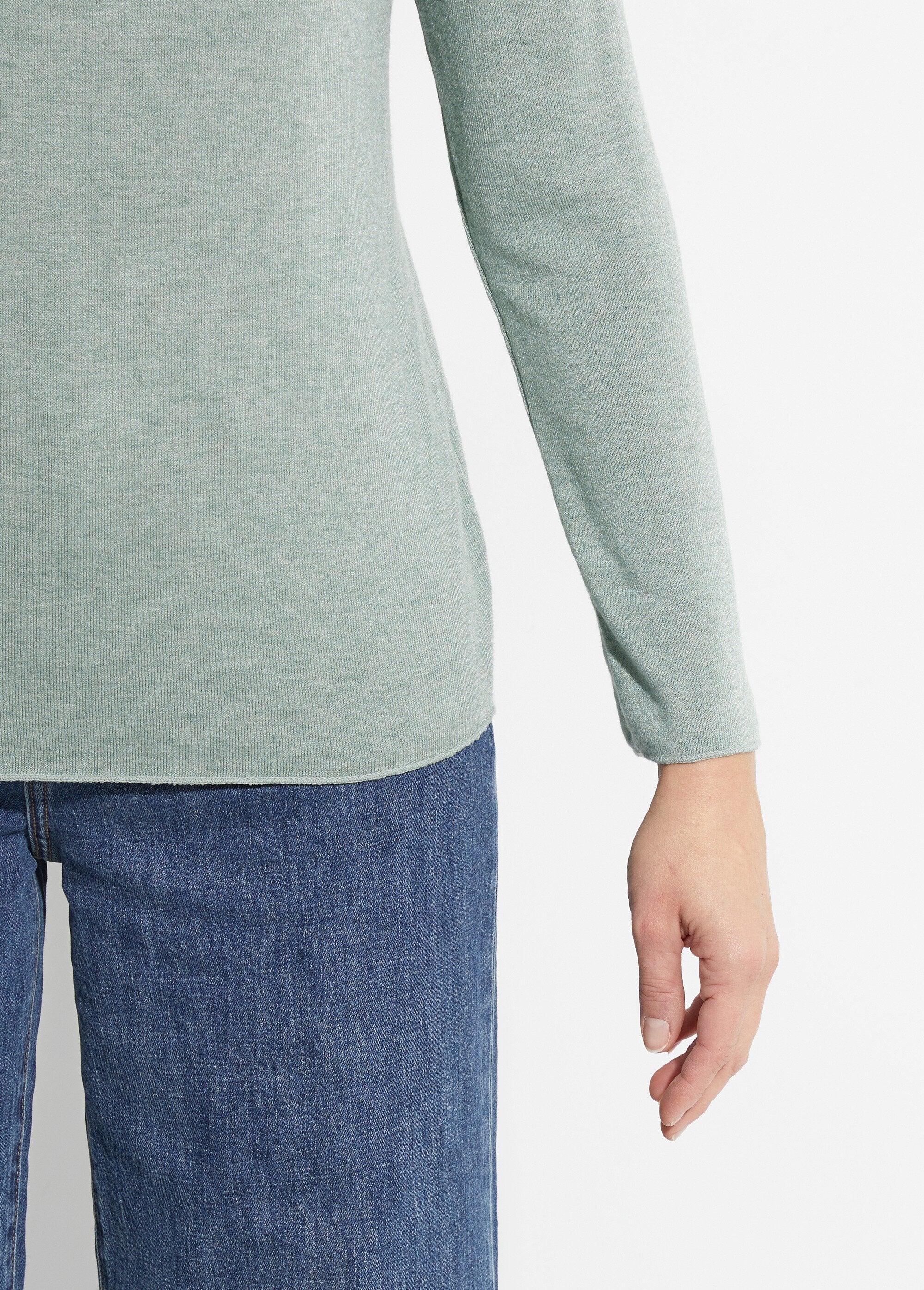 Thin_sweater_with_angora_and_wool,_V-neck_Almond_green_DE2_slim