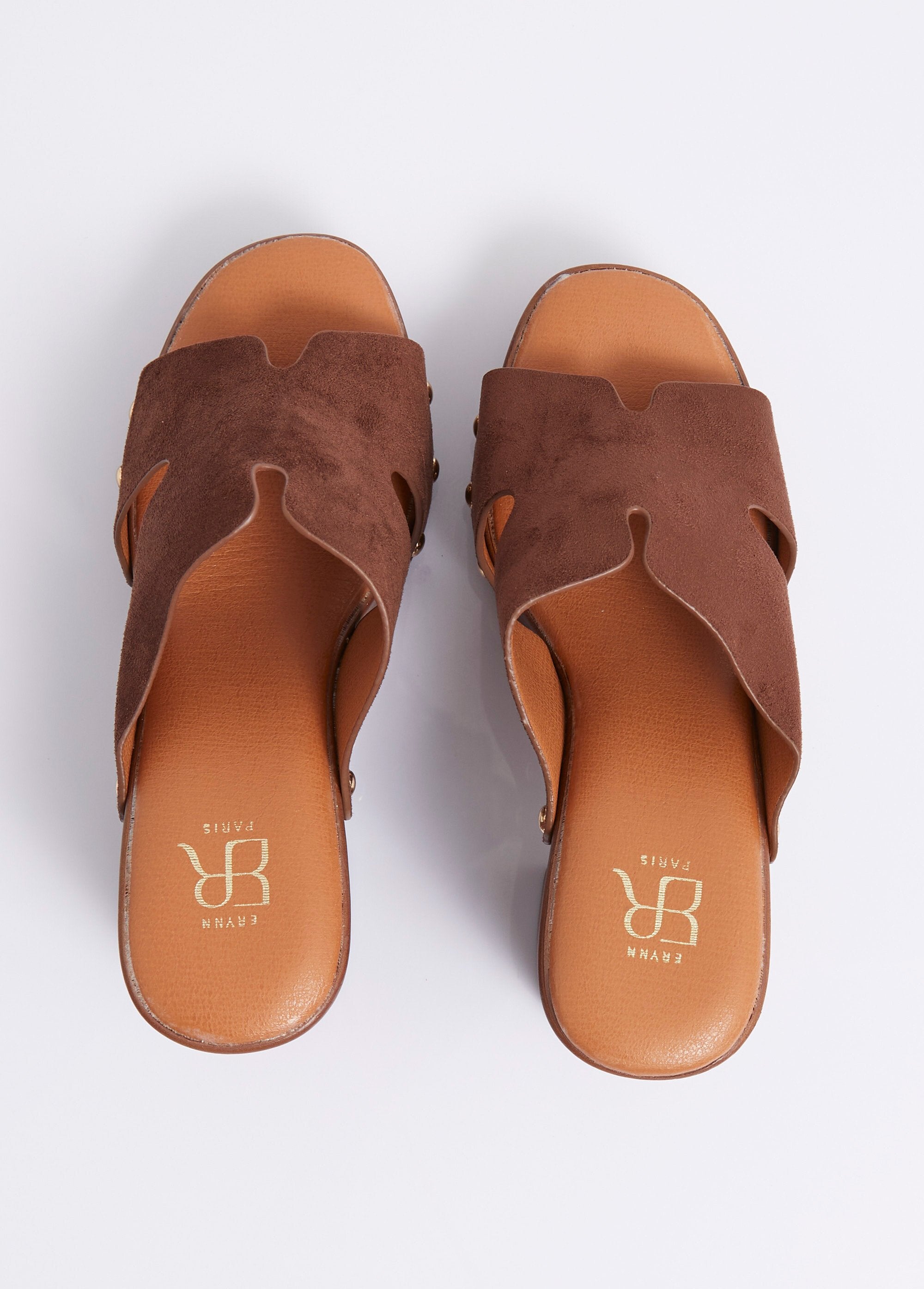 Heeled_clogs_with_studded_suede_uppers_Maron_OV1_slim