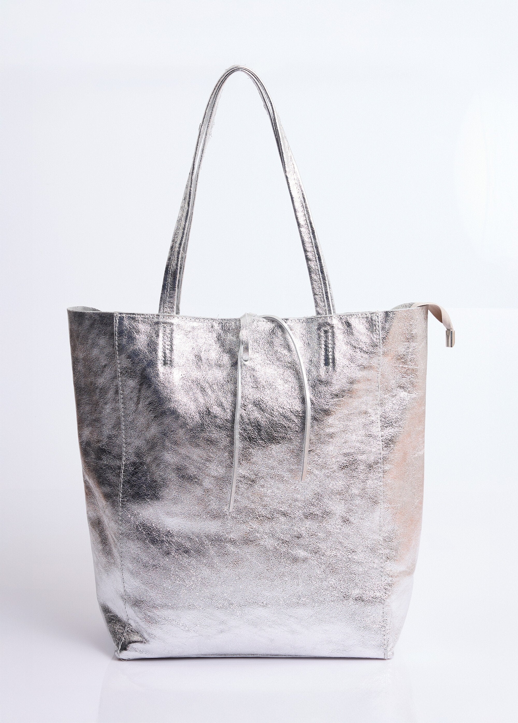 Genuine_leather_shopping_bag_Silver_DE1_slim