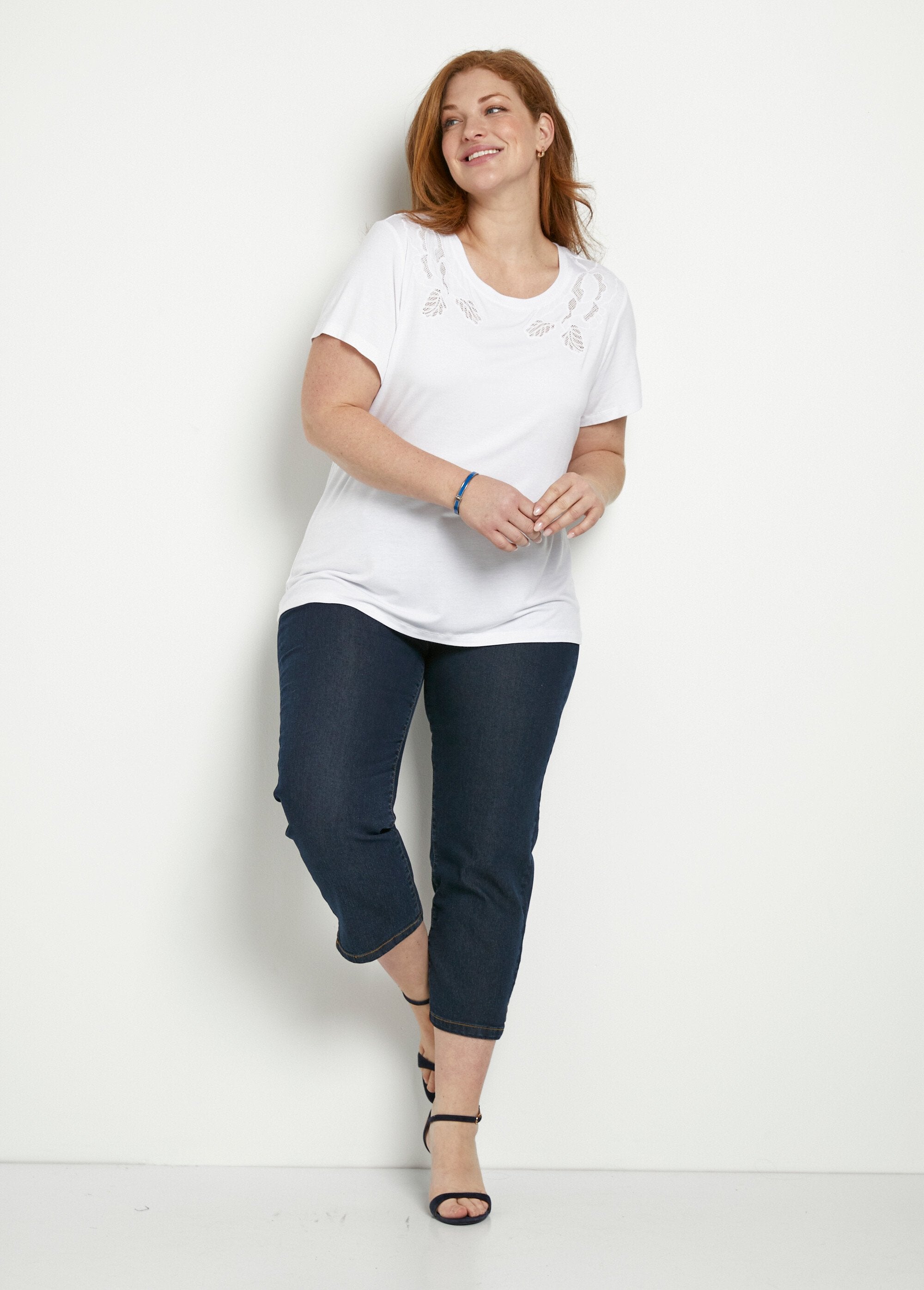 Openwork_embroidered_cotton_round_neck_T-shirt_White_SF1_curvy