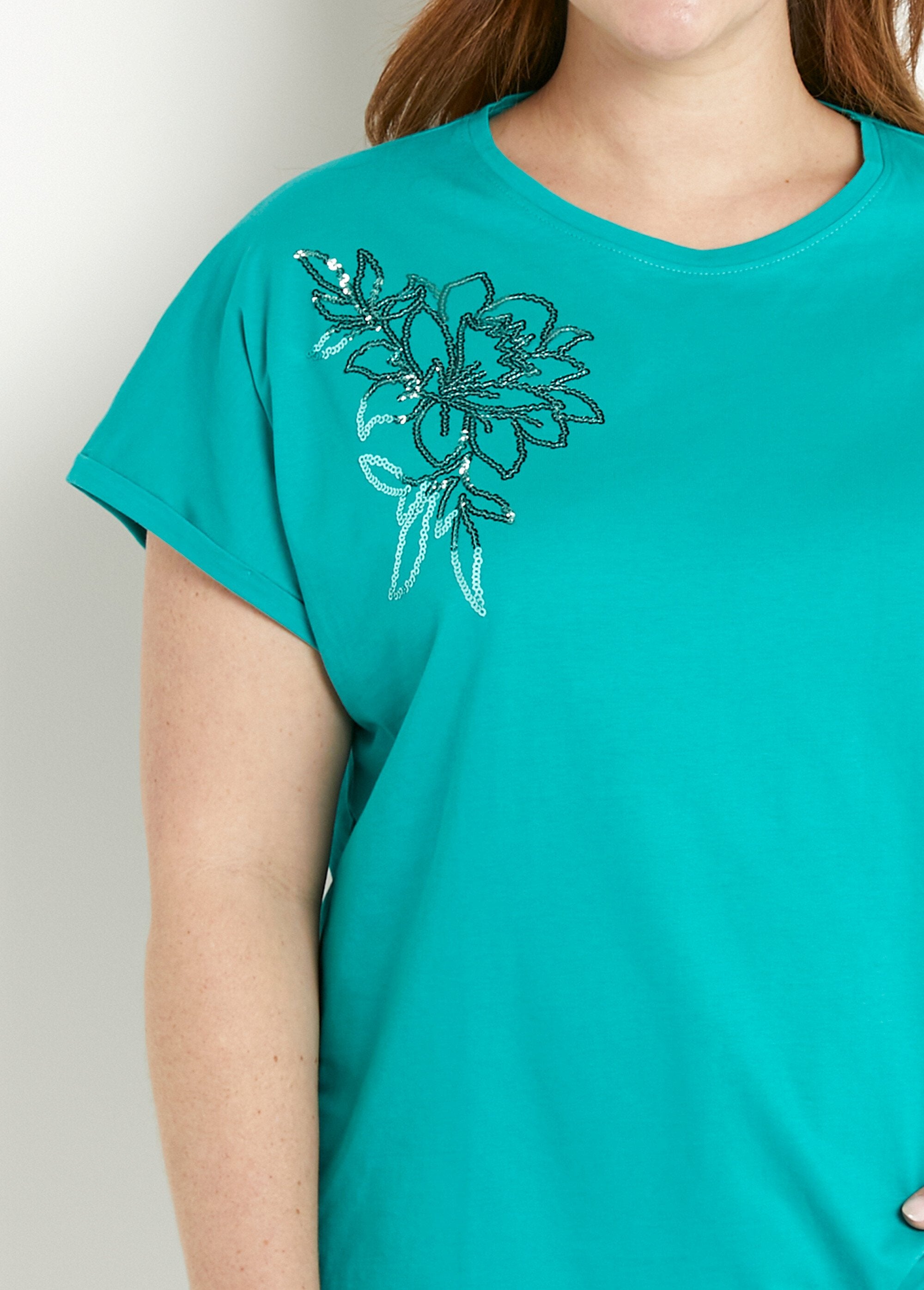 Plain_cotton_t-shirt_with_short_sleeves_and_sequins_Turquoise_DE1_curvy