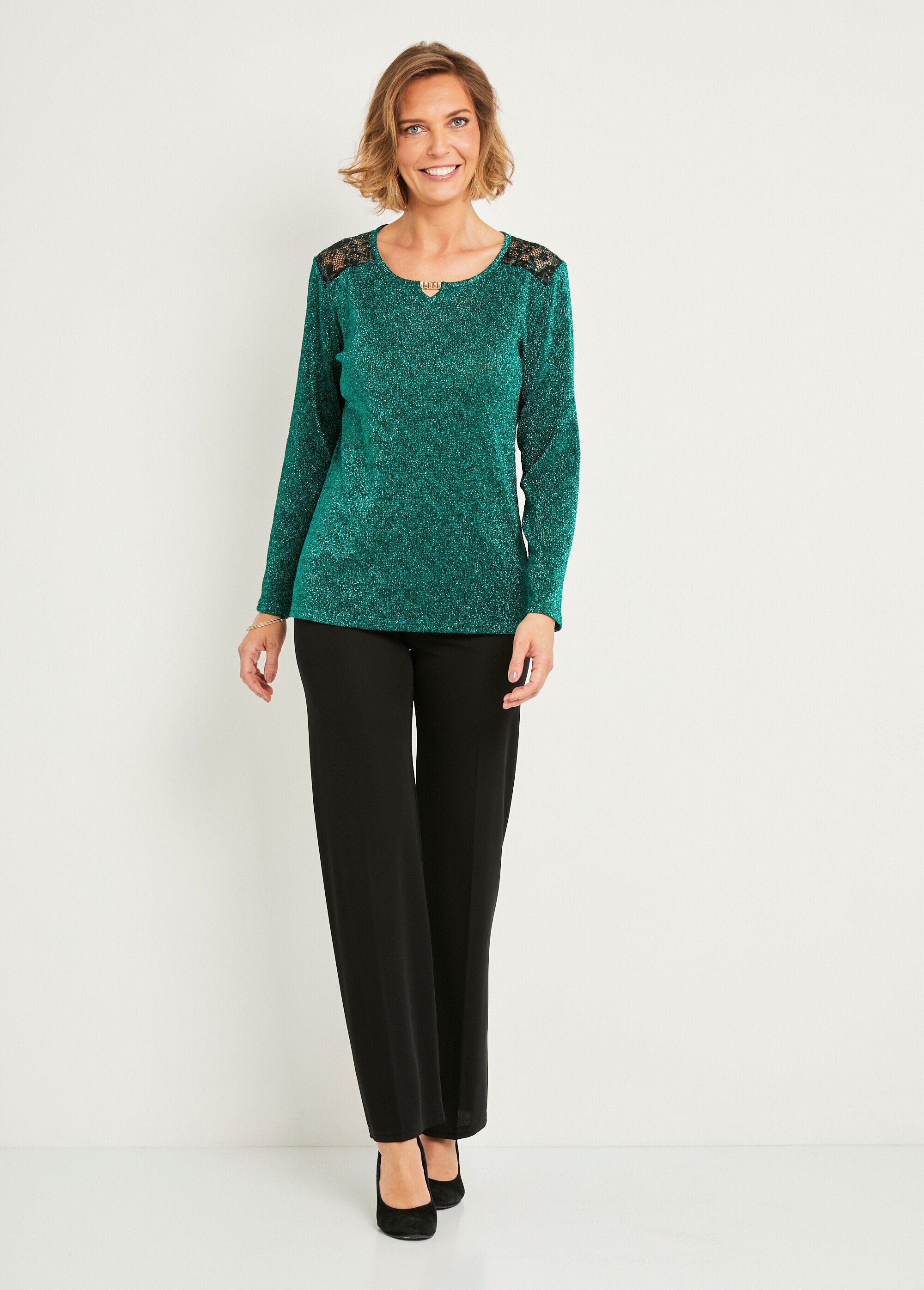 Plain_lace_short_t-shirt_with_round_neck_and_jewel_Green_SF1_slim