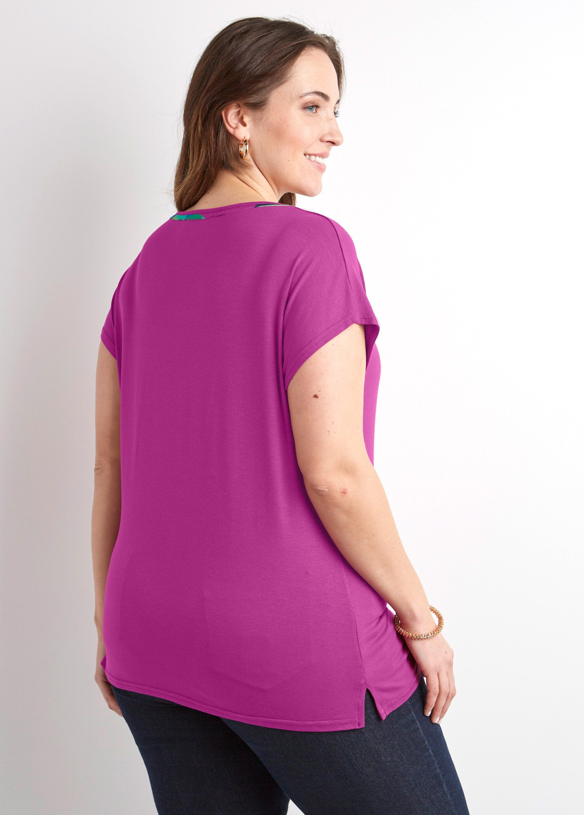 Long_round_neck_T-shirt_with_plain_or_printed_short_sleeves_Plain_blackcurrant_DO1_curvy