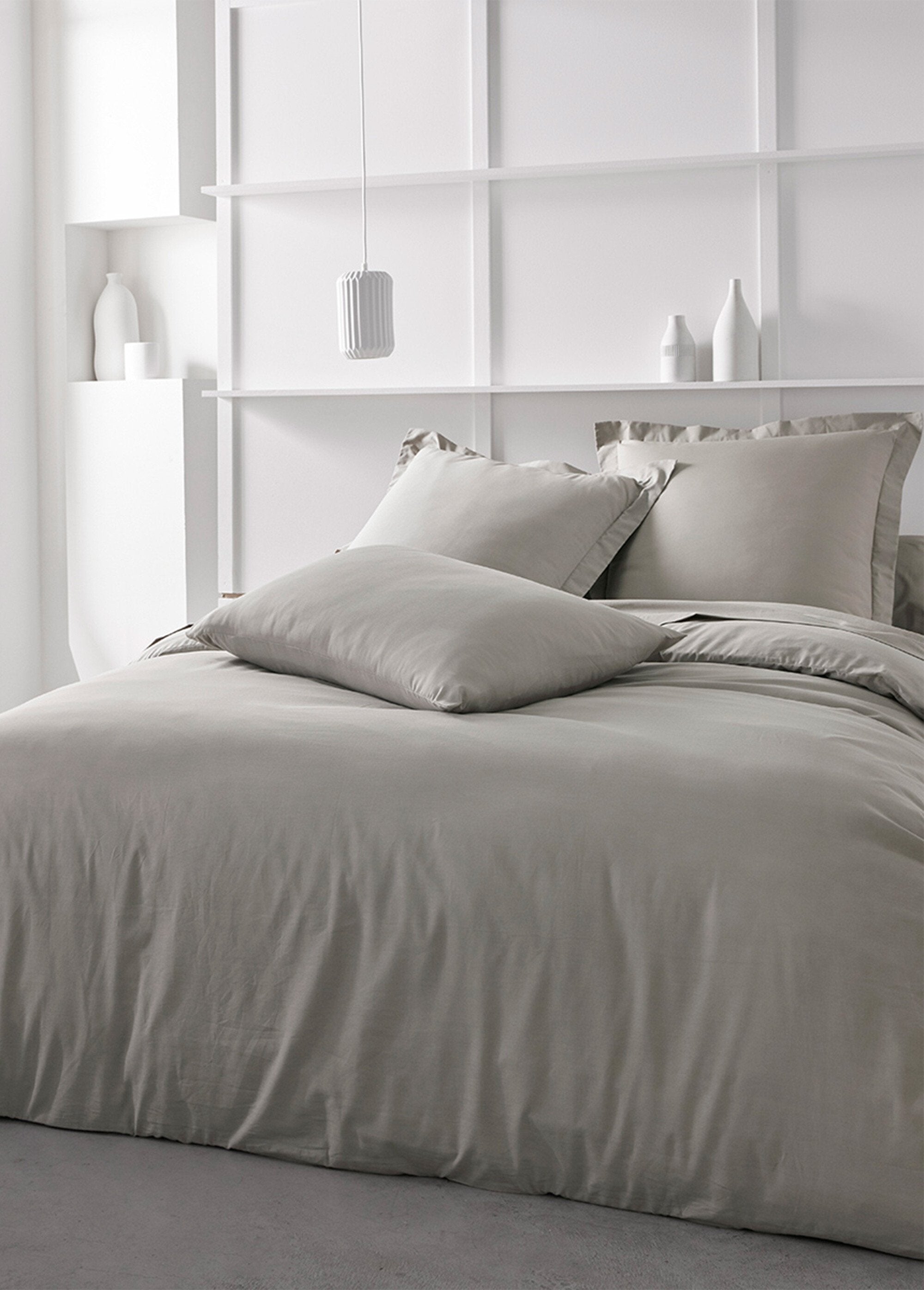 Plain_cotton_pillowcase_Dune_SF1_slim