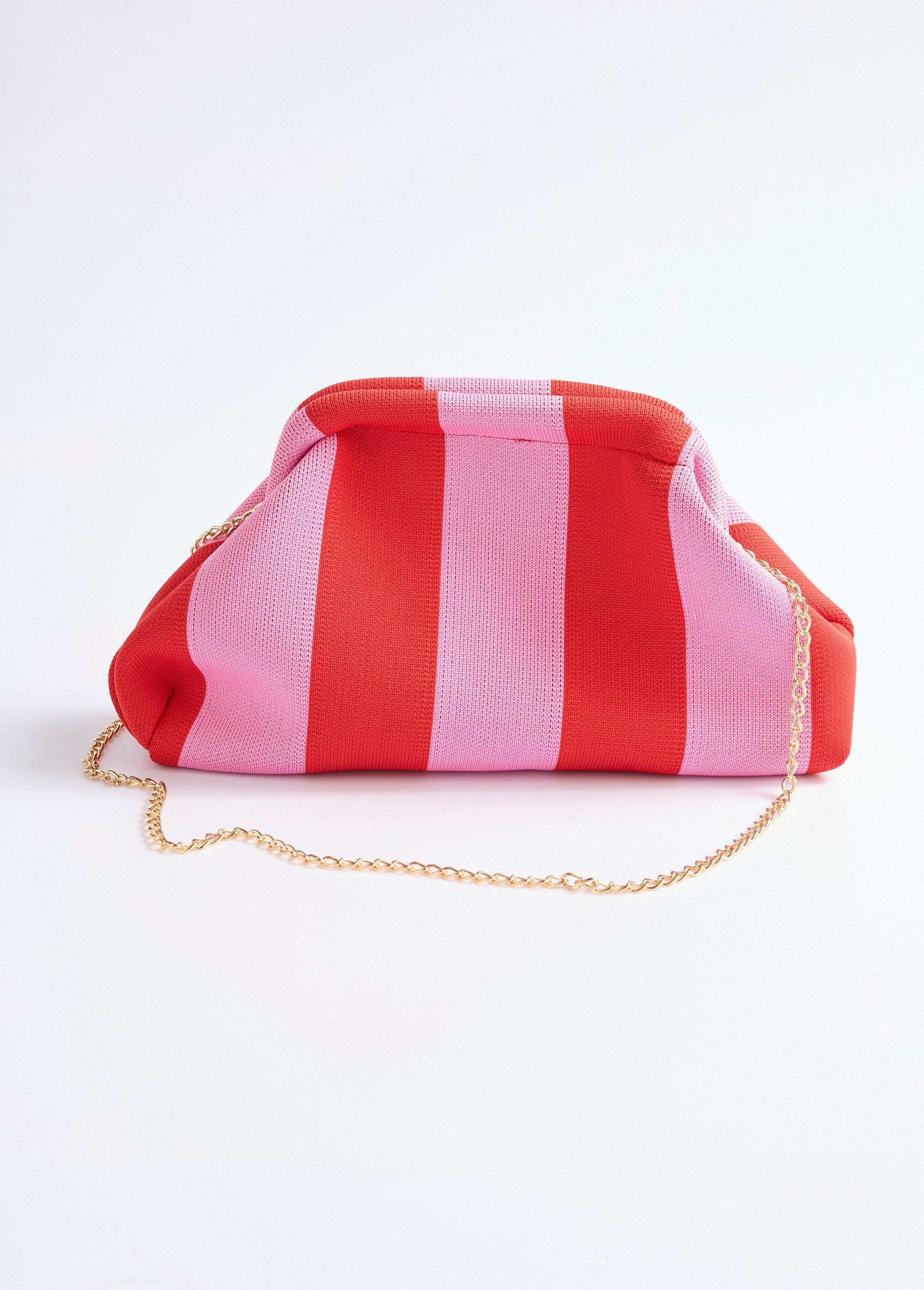 Fashionable_mesh_handbag_with_rigid_clasp_Pink_and_red_FA1_slim
