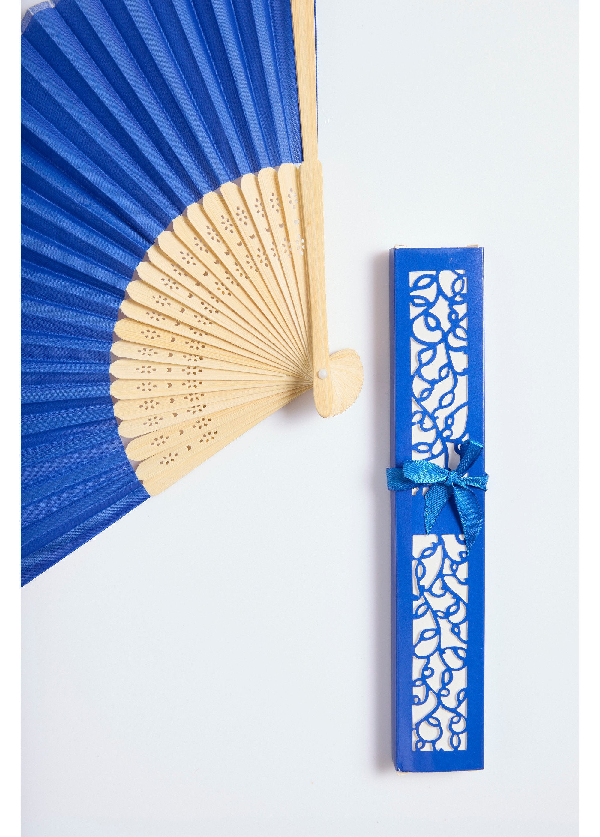 Bamboo_fan_and_gift_case_Marine_DE2_slim