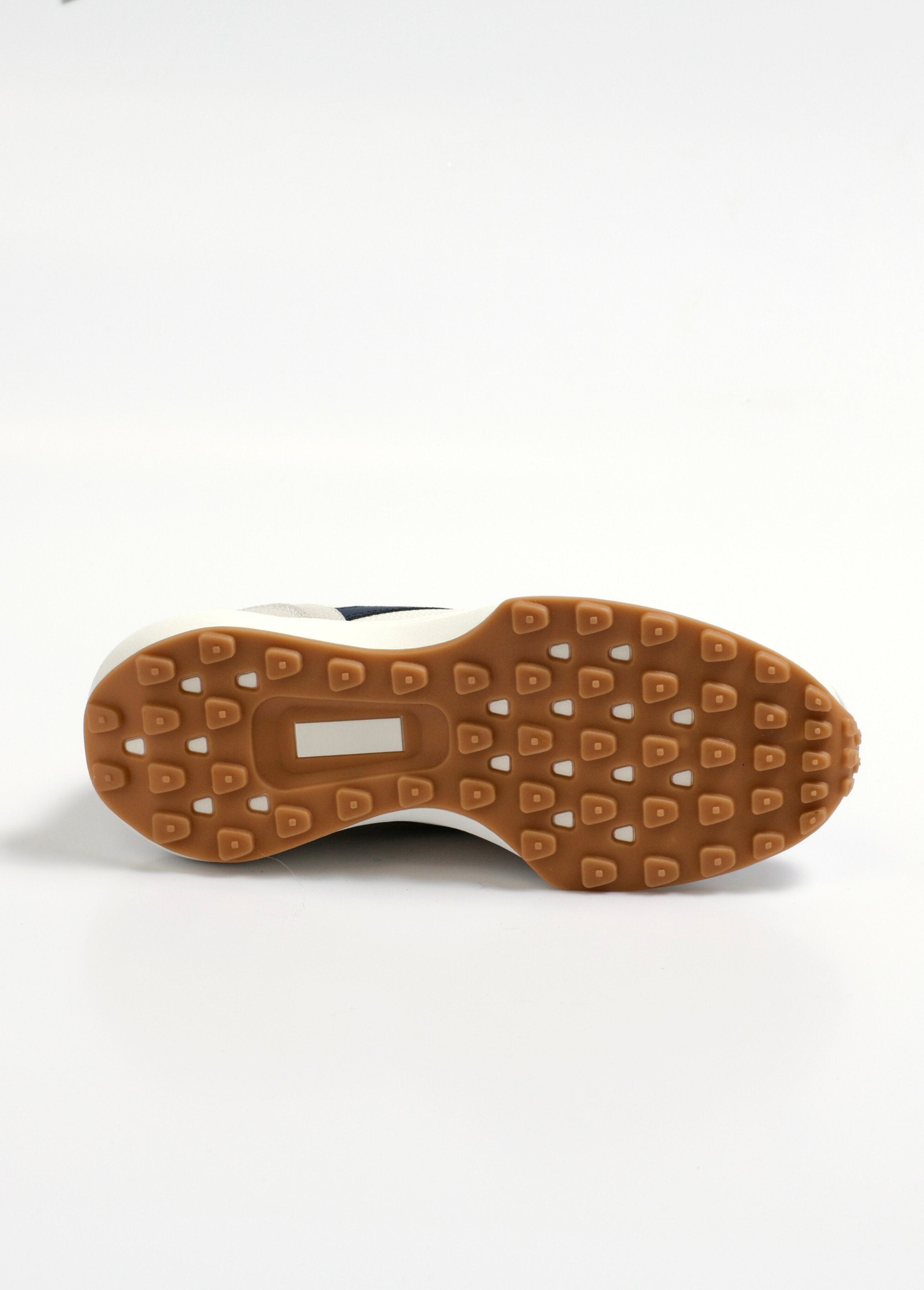 Two-tone,_two-material_jogger-style_sneakers_Beige_UN1_slim