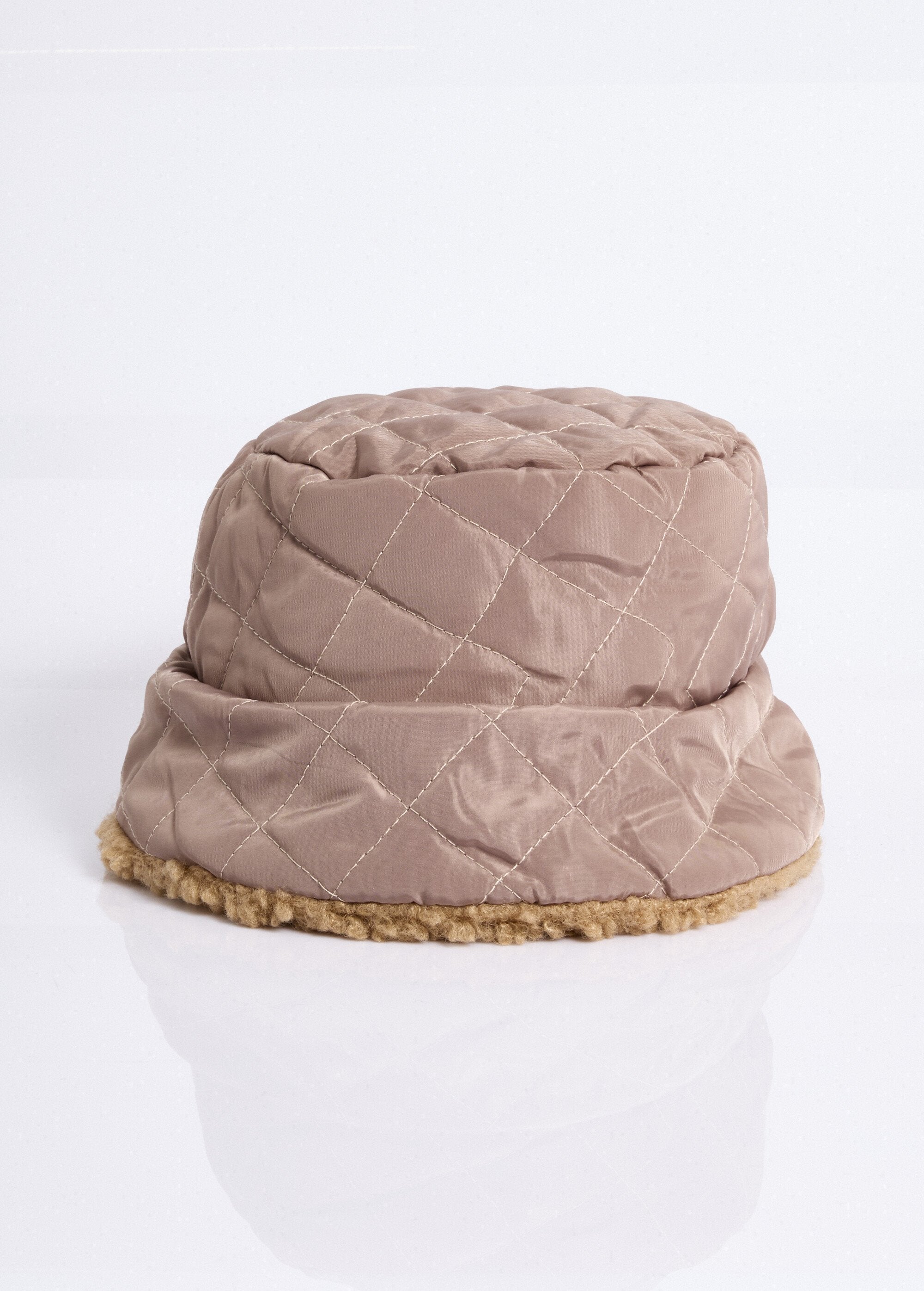 Reversible_loop_knit/quilted_bob_Beige_FA1_slim