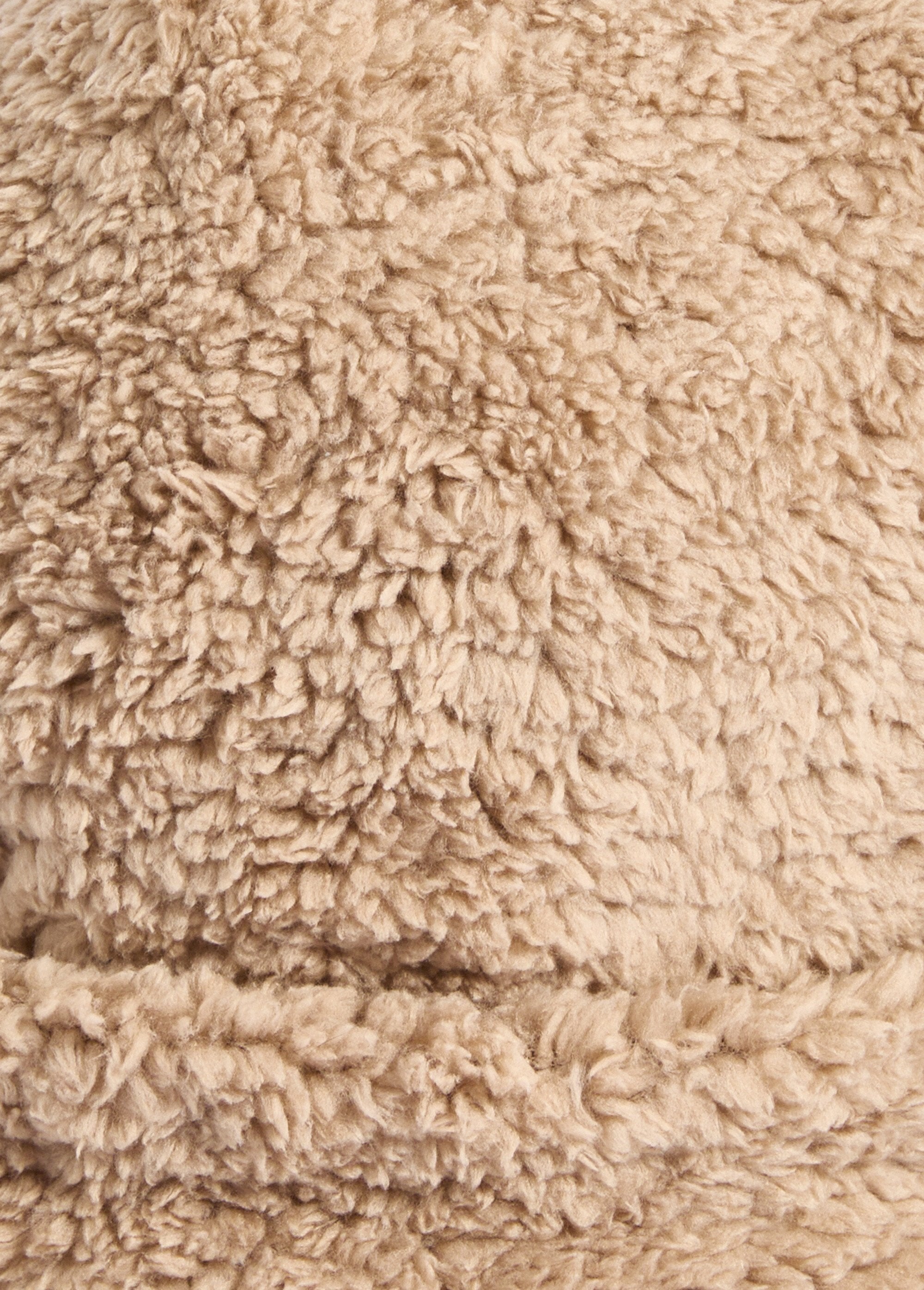 Plain_sherpa-style_fleece_hat_+_pompom_Mole_DE1_slim