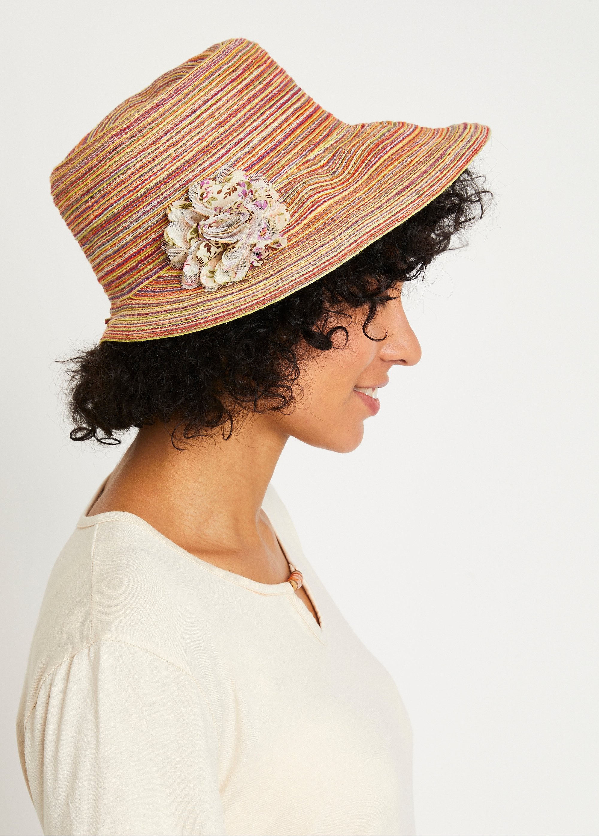 Multicolored_braided_cap_hat_with_flower_Multicolor_FA2_slim