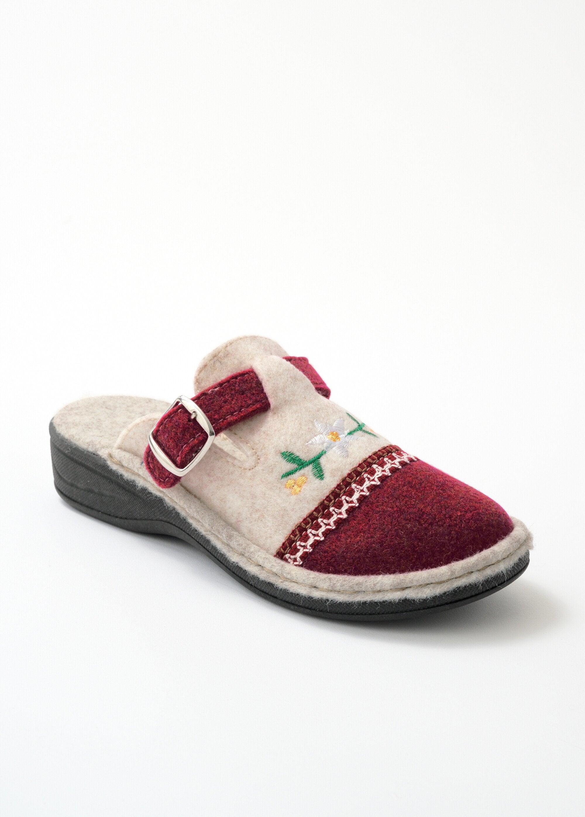 Comfort_width_embroidered_clog_mule_slipper_Beige_and_burgundy_FA1_slim