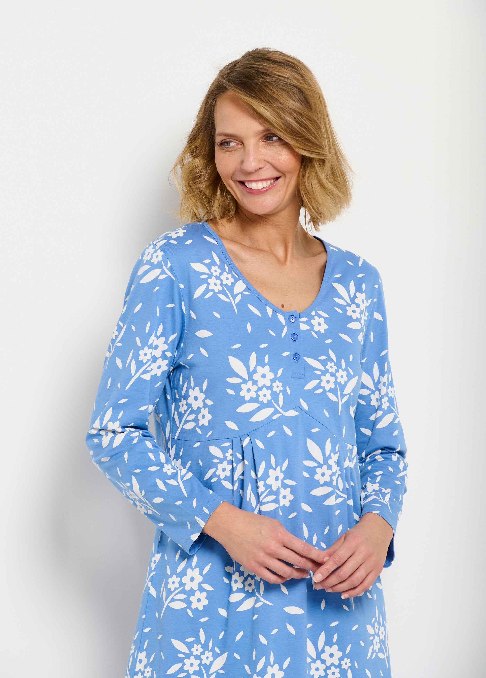 Mid-length_floral_cotton_buttoned_nightdress_Blue_DE1_slim