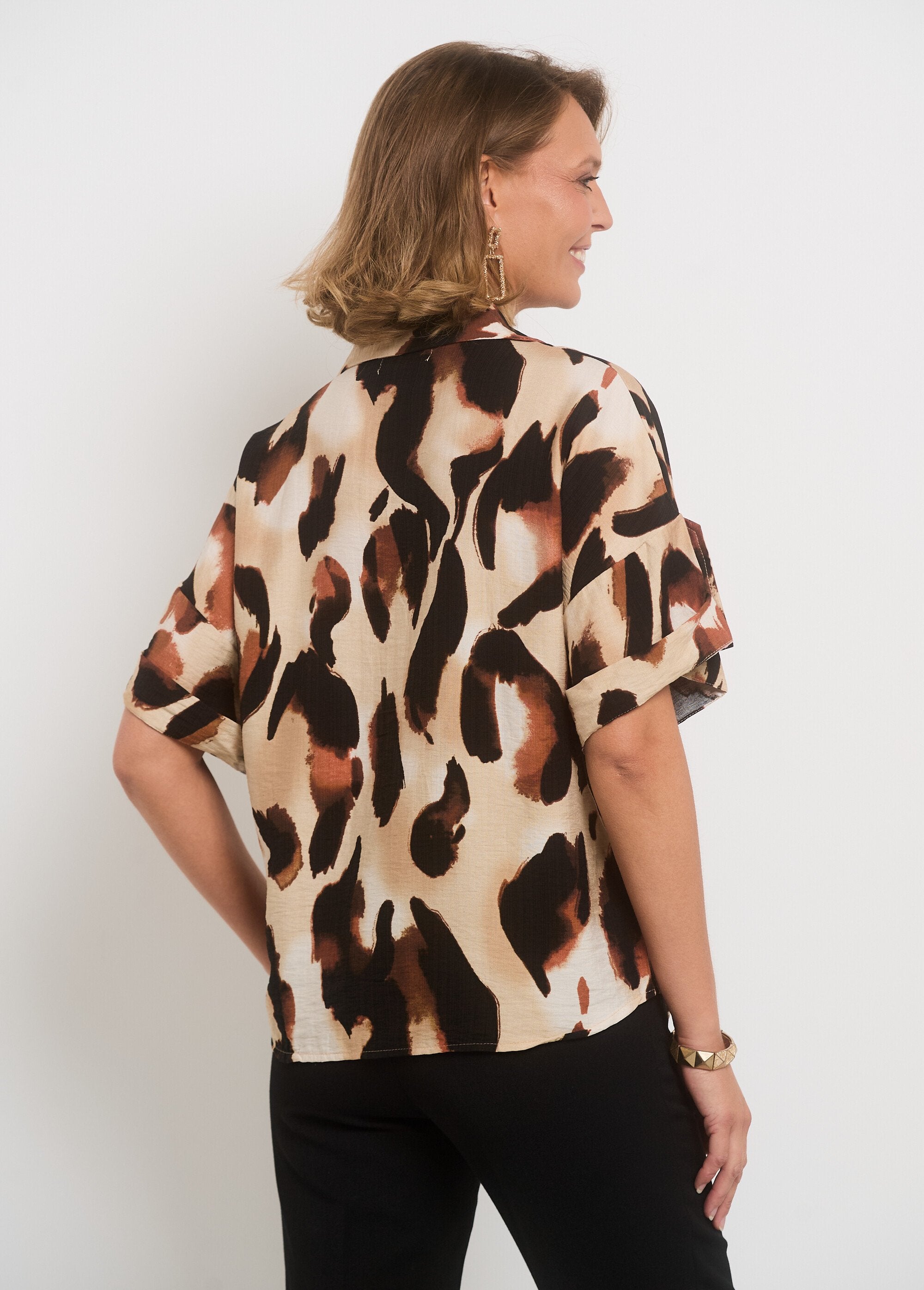 Fancy_short_sleeve_blouse_Brown_print_DO1_slim