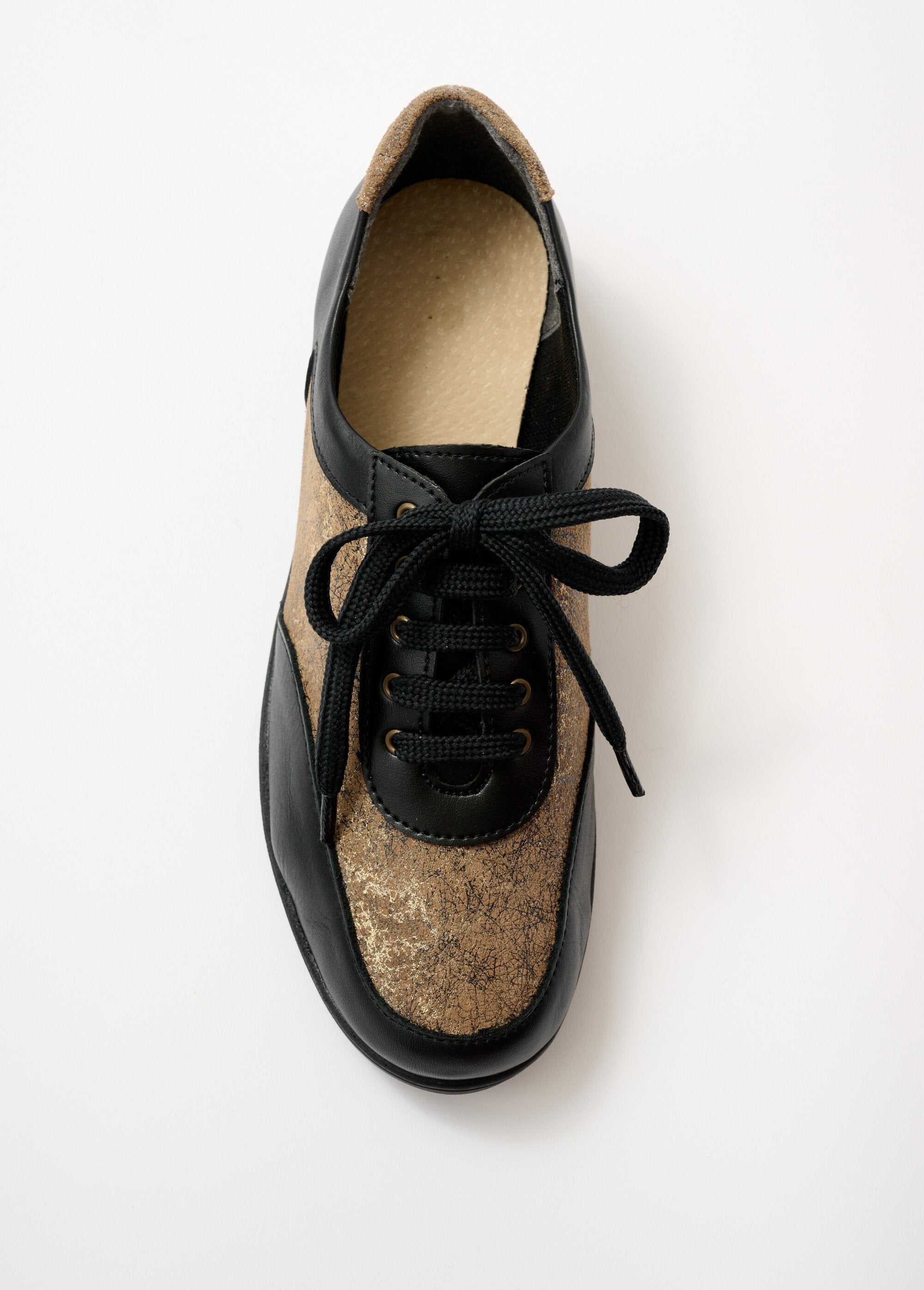 Lace-up_comfort_width_leather_derby_Black_and_gold_OV1_slim