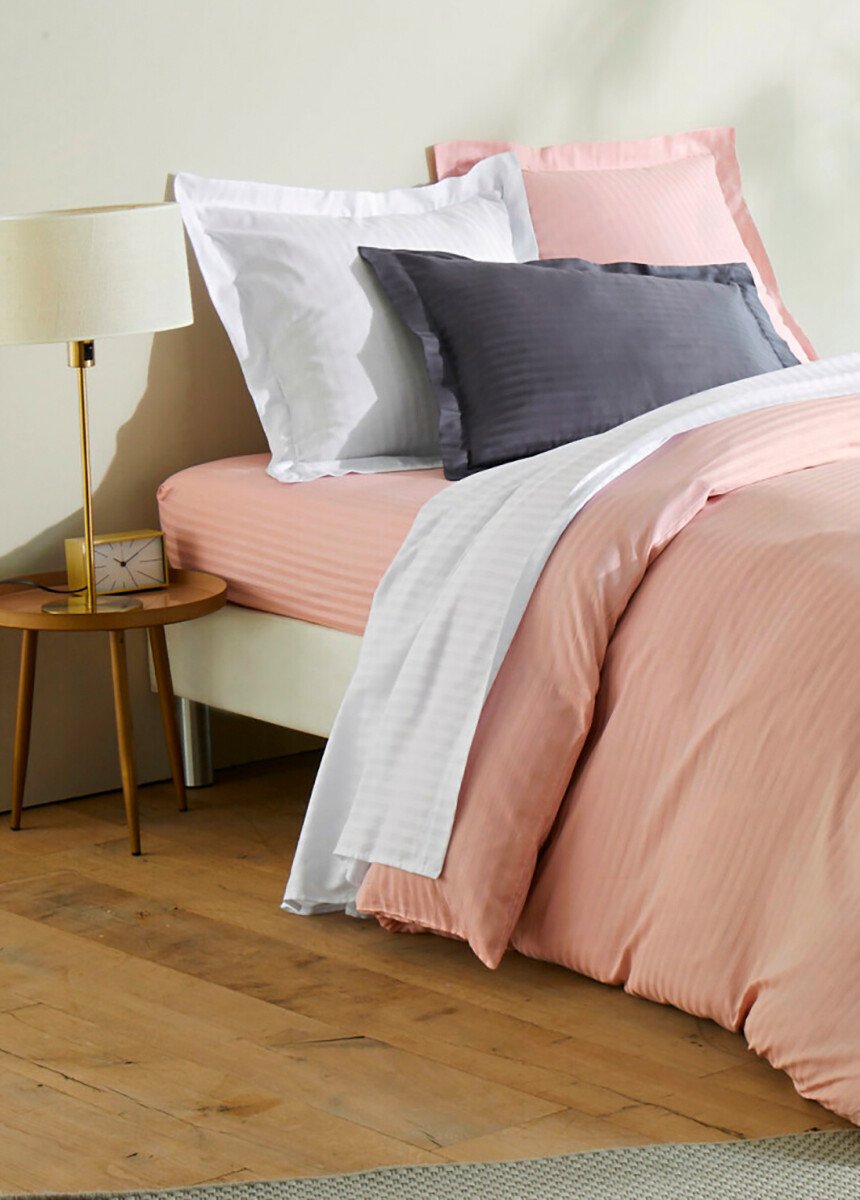 Striped_jacquard_satin_fitted_sheet_Carbon_FA1_slim