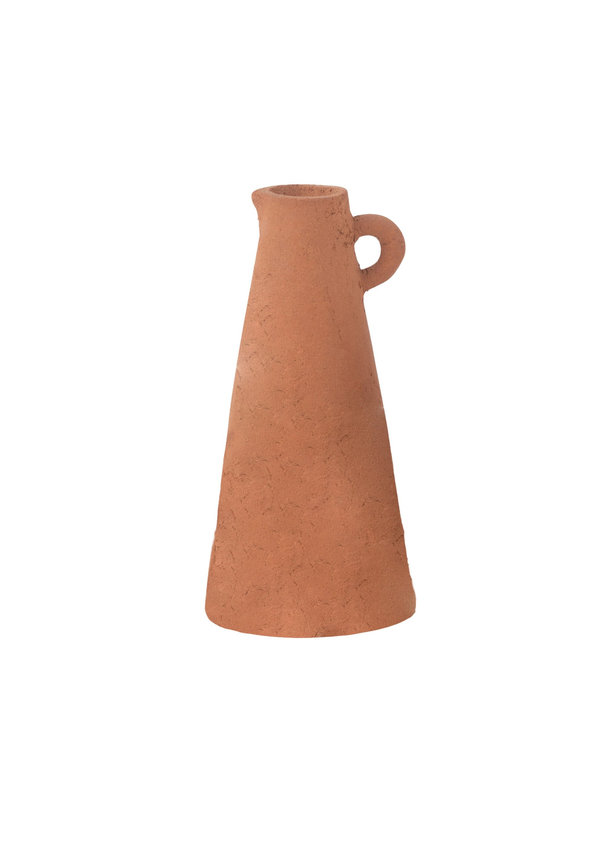 Set_of_3_terracotta_vases_in_the_style_of_pitchers_Terracotta_DE3_slim