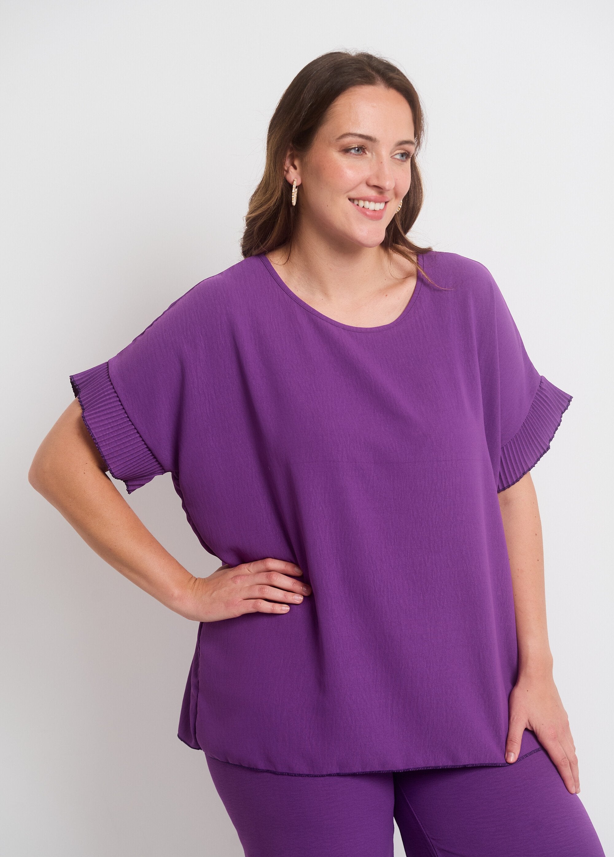 Flowing_tunic_and_pants_set_Purple_DE1_curvy