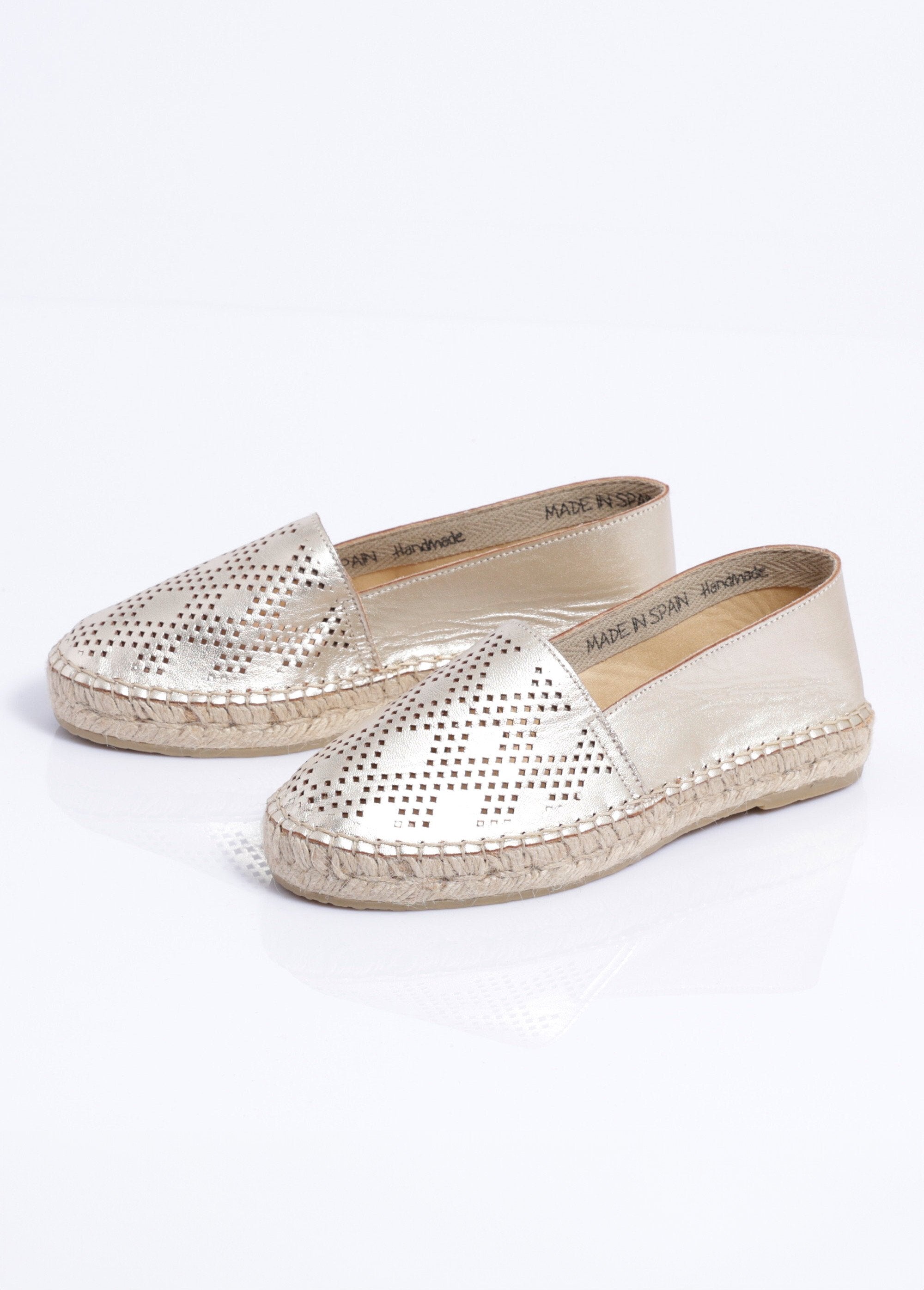 Flat_perforated_leather_espadrilles_with_rope_soles_Golden_DE1_slim