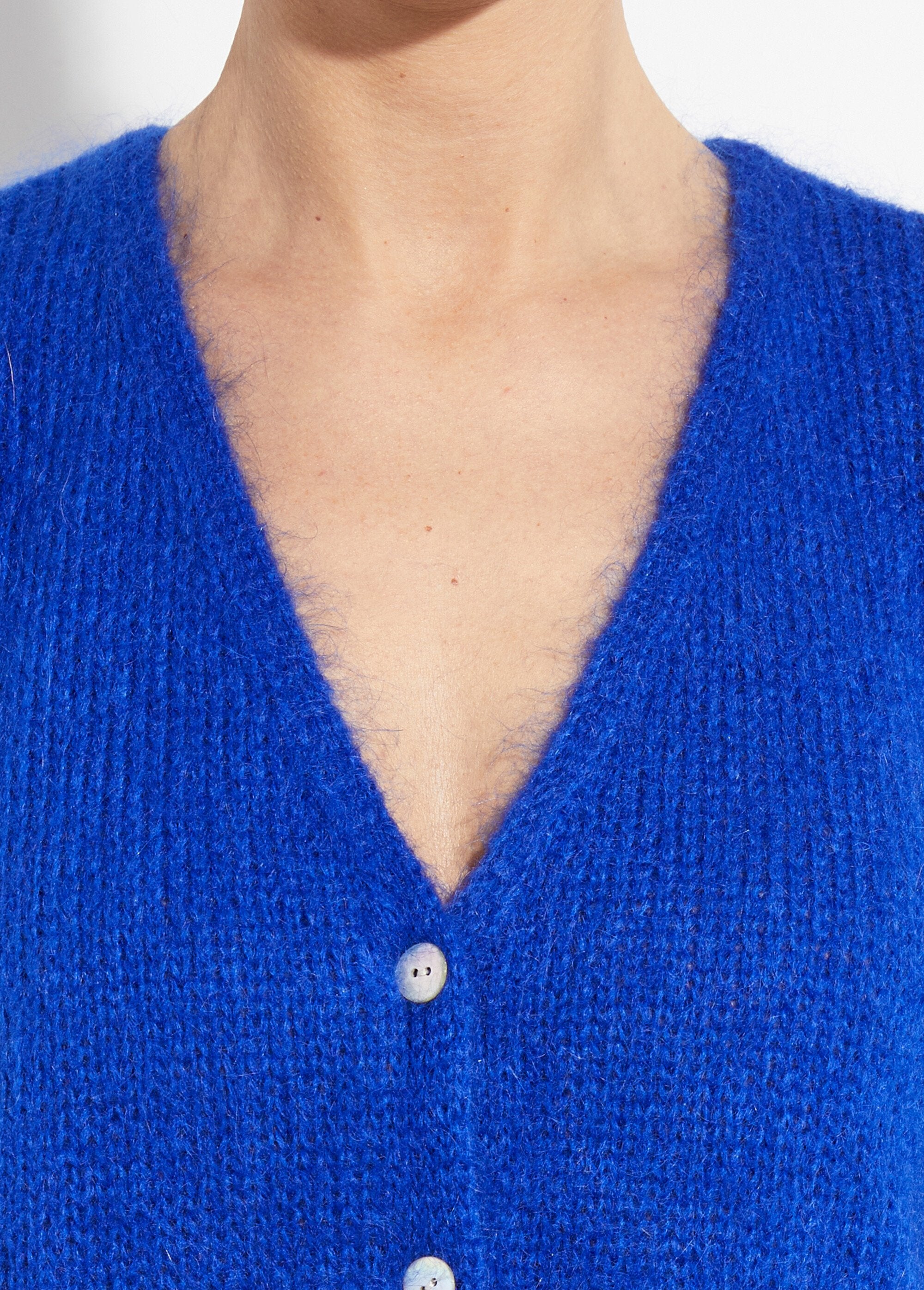 Warm_V-neck_mohair_knit_cardigan_Hard_blue_DE1_slim