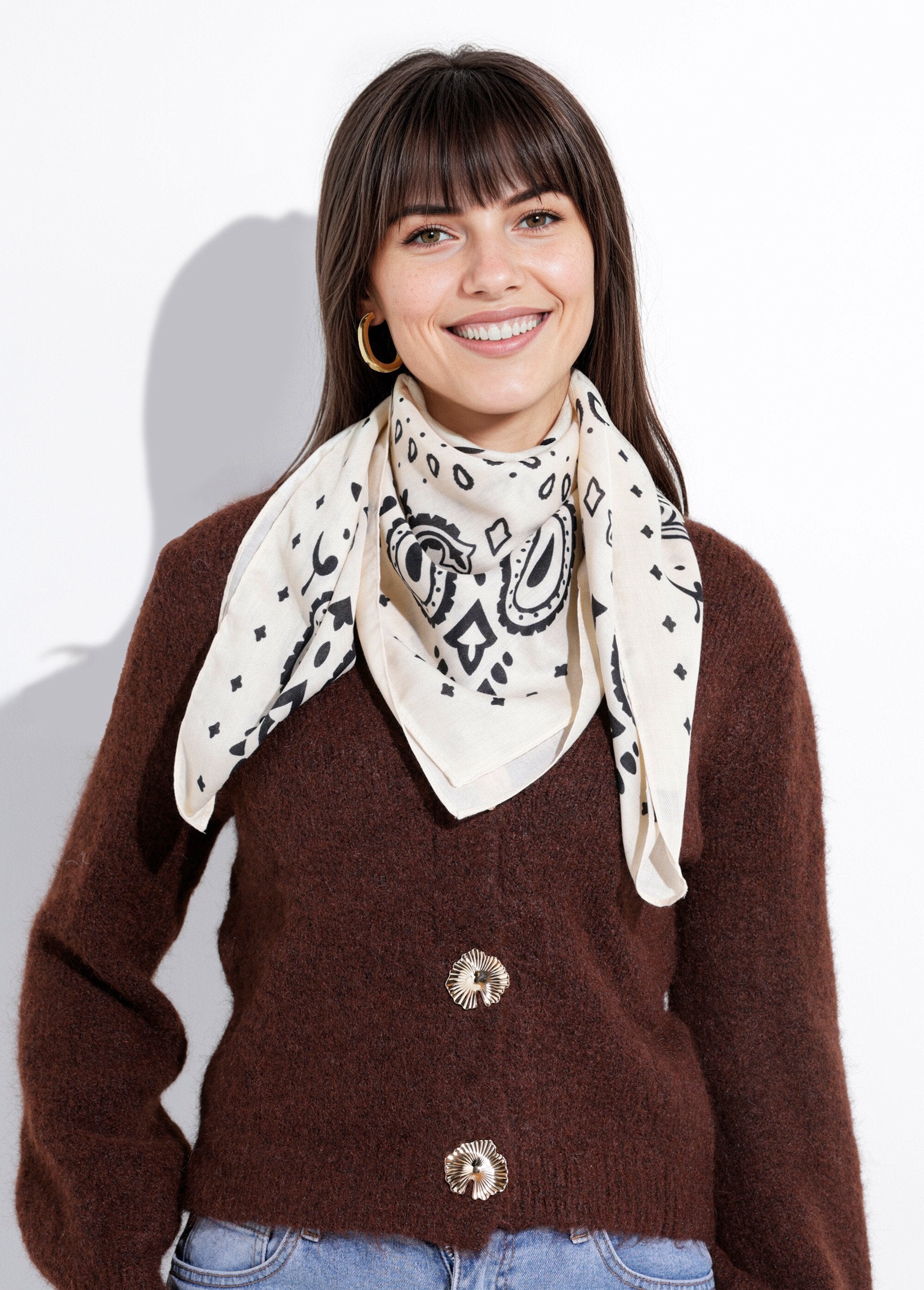 Large_square_bandana-patterned_scarf_Beige_FA1_slim