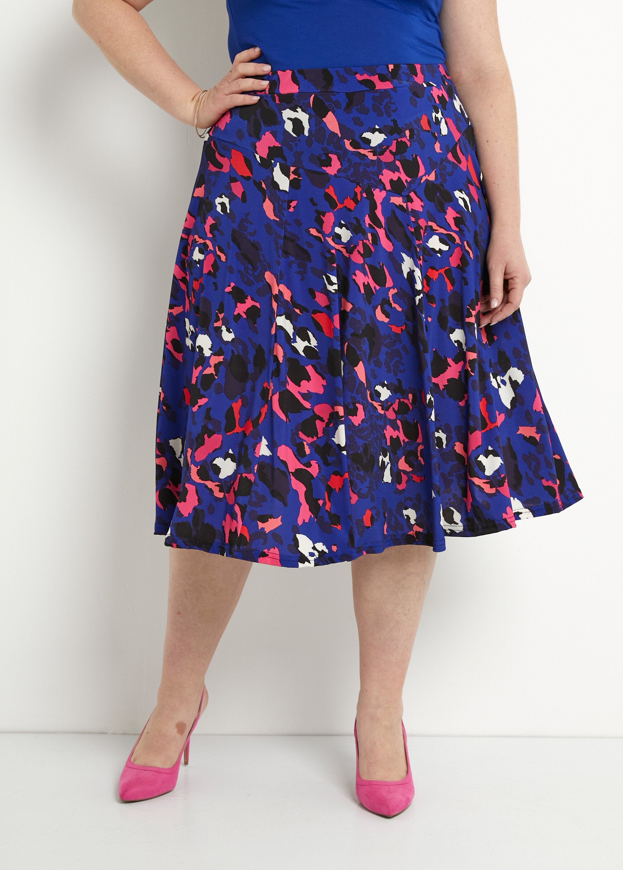 Leopard_print_mid-length_flared_skirt_Blue_and_fuchsia_FA1_curvy