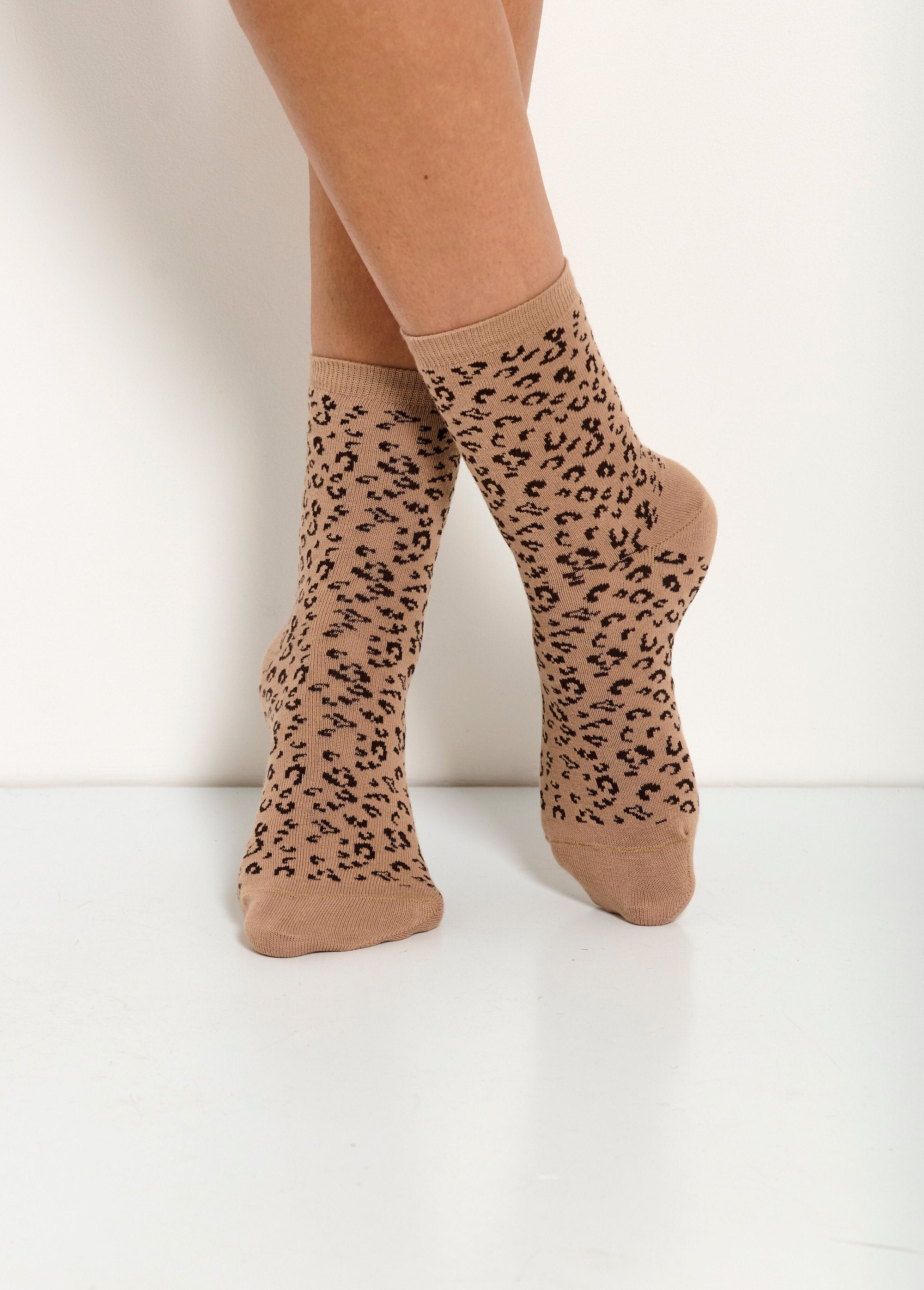 Leopard_Print_Mid-Calf_Socks_-_Pack_of_3_Pairs_Beige_lot3_FA1_slim