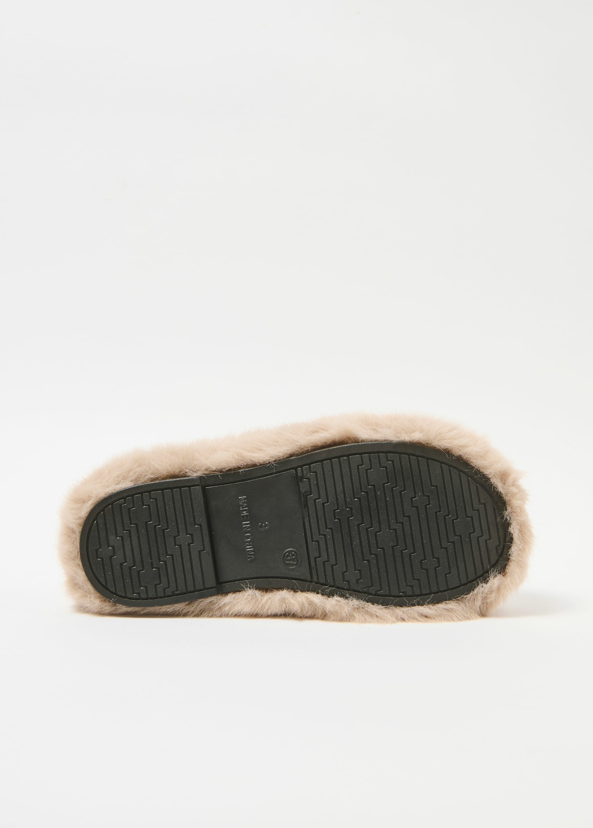 Trendy_faux_fur_mule_Beige_UN1_slim