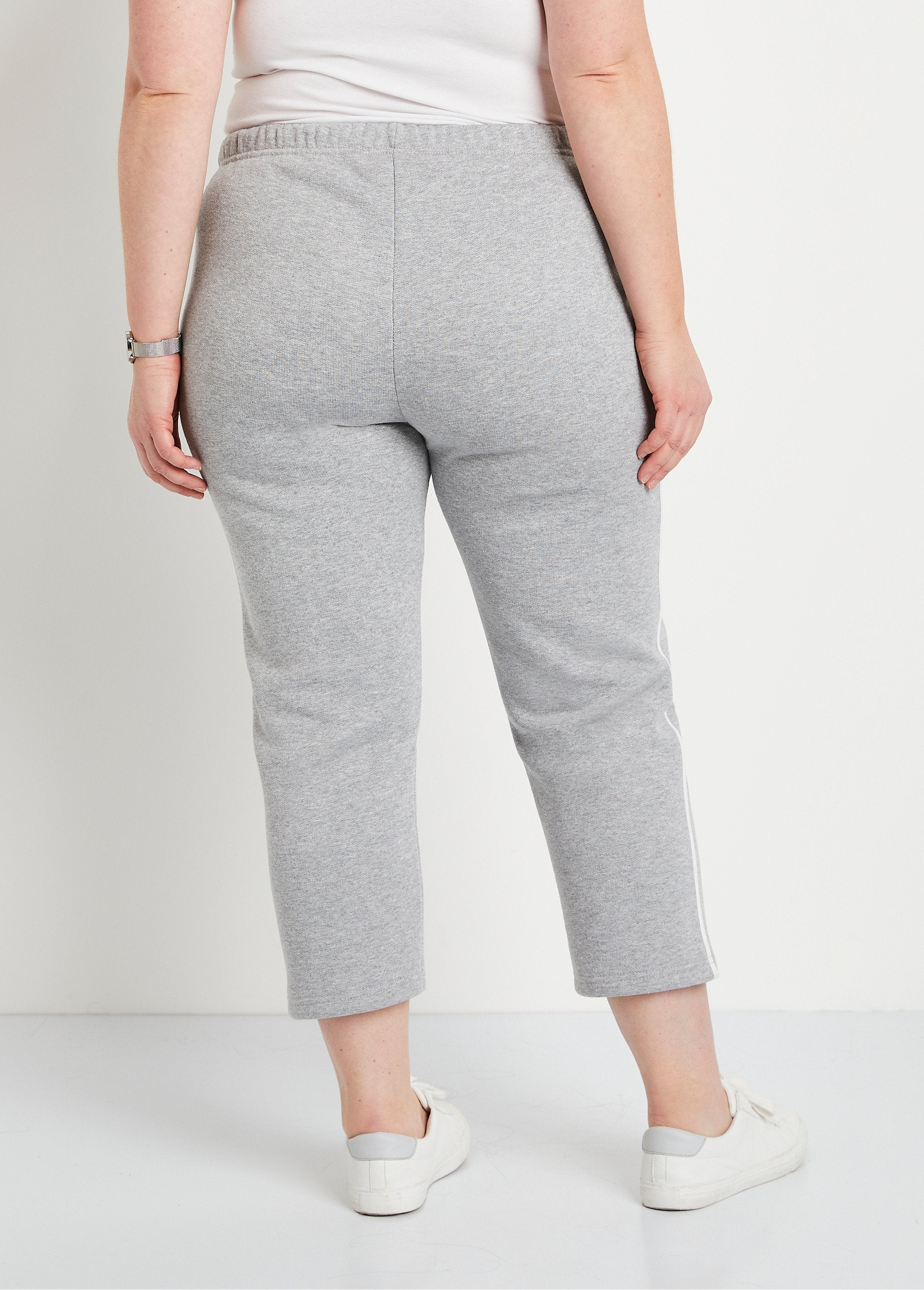 Elasticated_waistband_fleece_lounge_shorts_Heather_gray_DO1_curvy