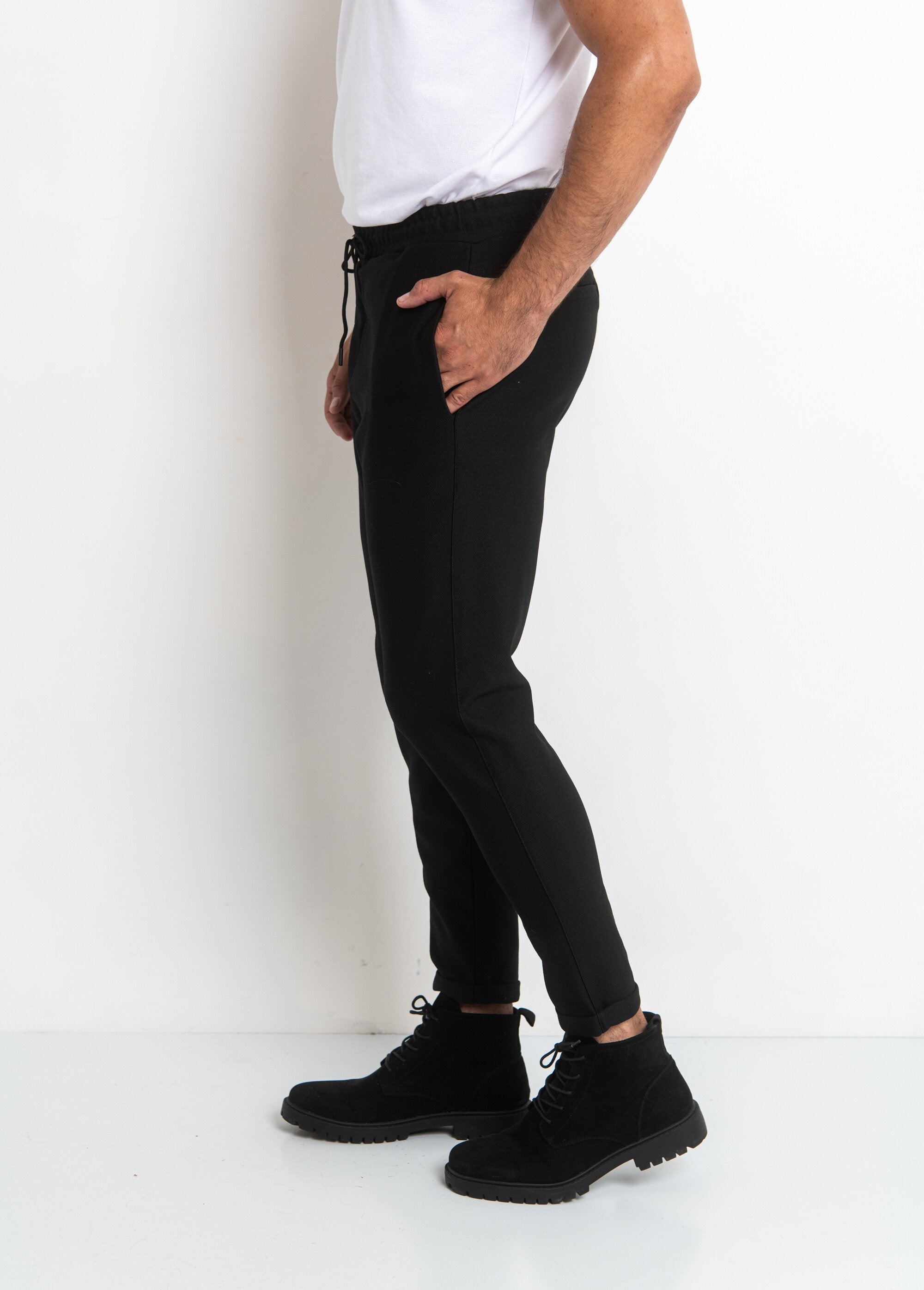 Piqué_knit_pants,_fitted_shape_Black_GA1_slim