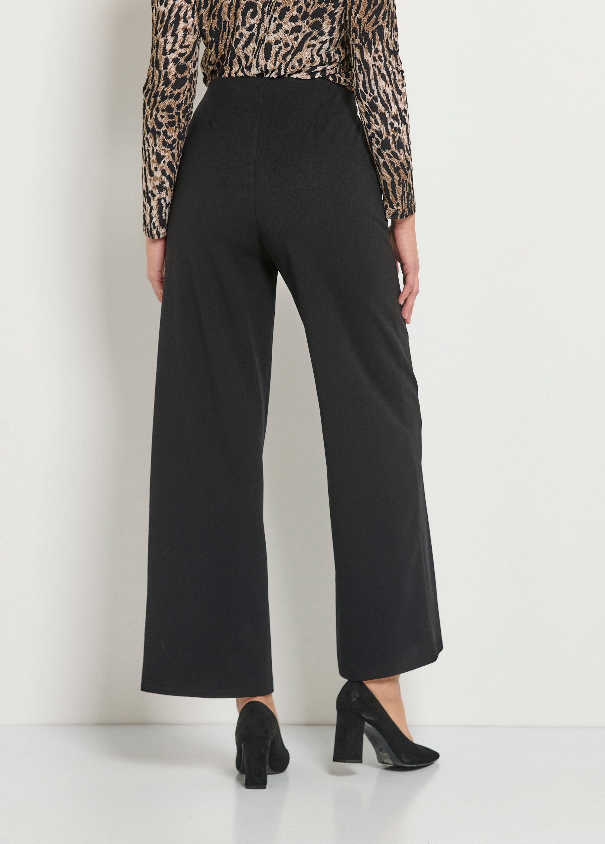 Wide_pants_with_metal_buckle_at_the_waist_Black_DO1_slim