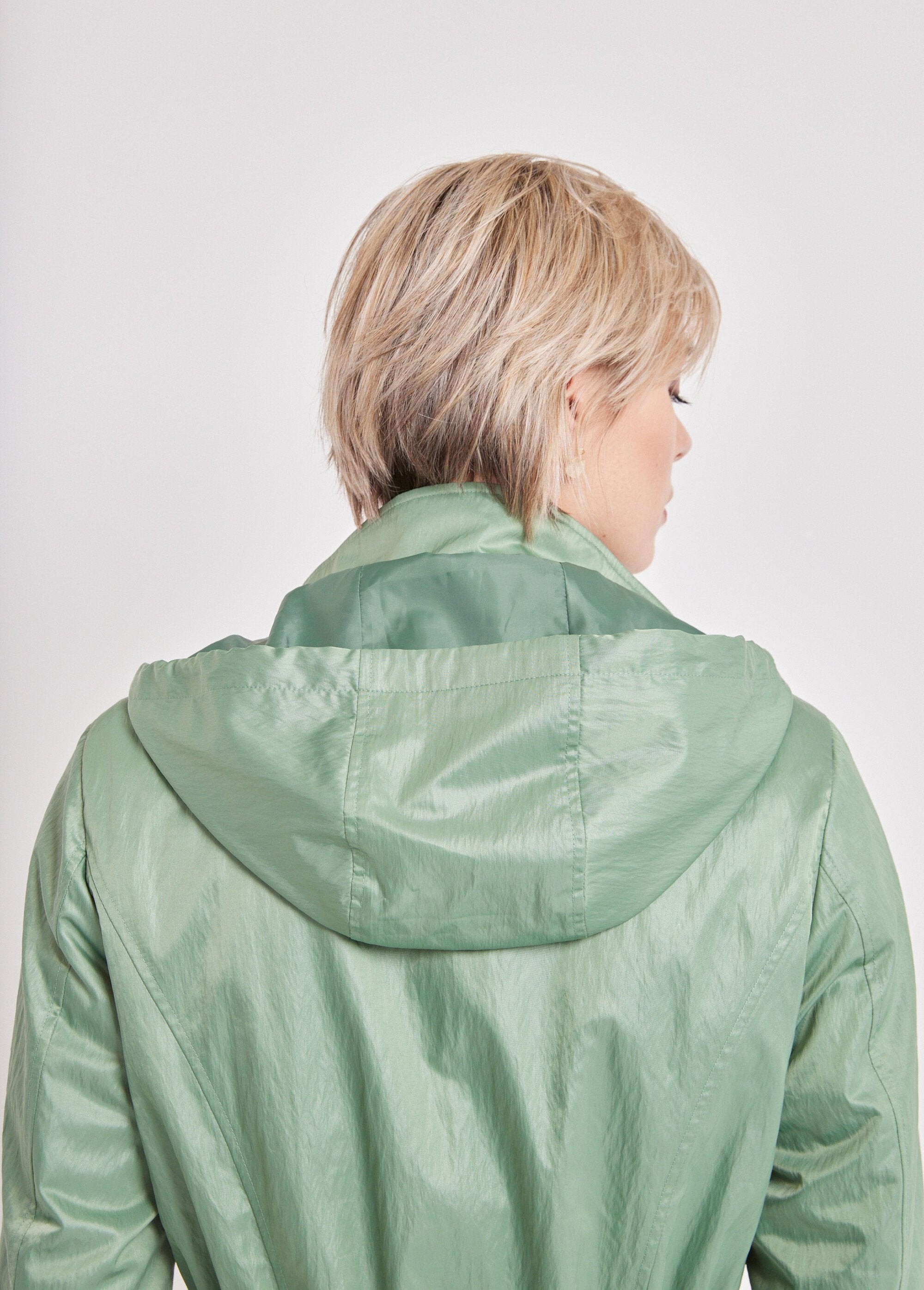 Zippered_and_press-studded_parka_Almond_green_DE4_slim