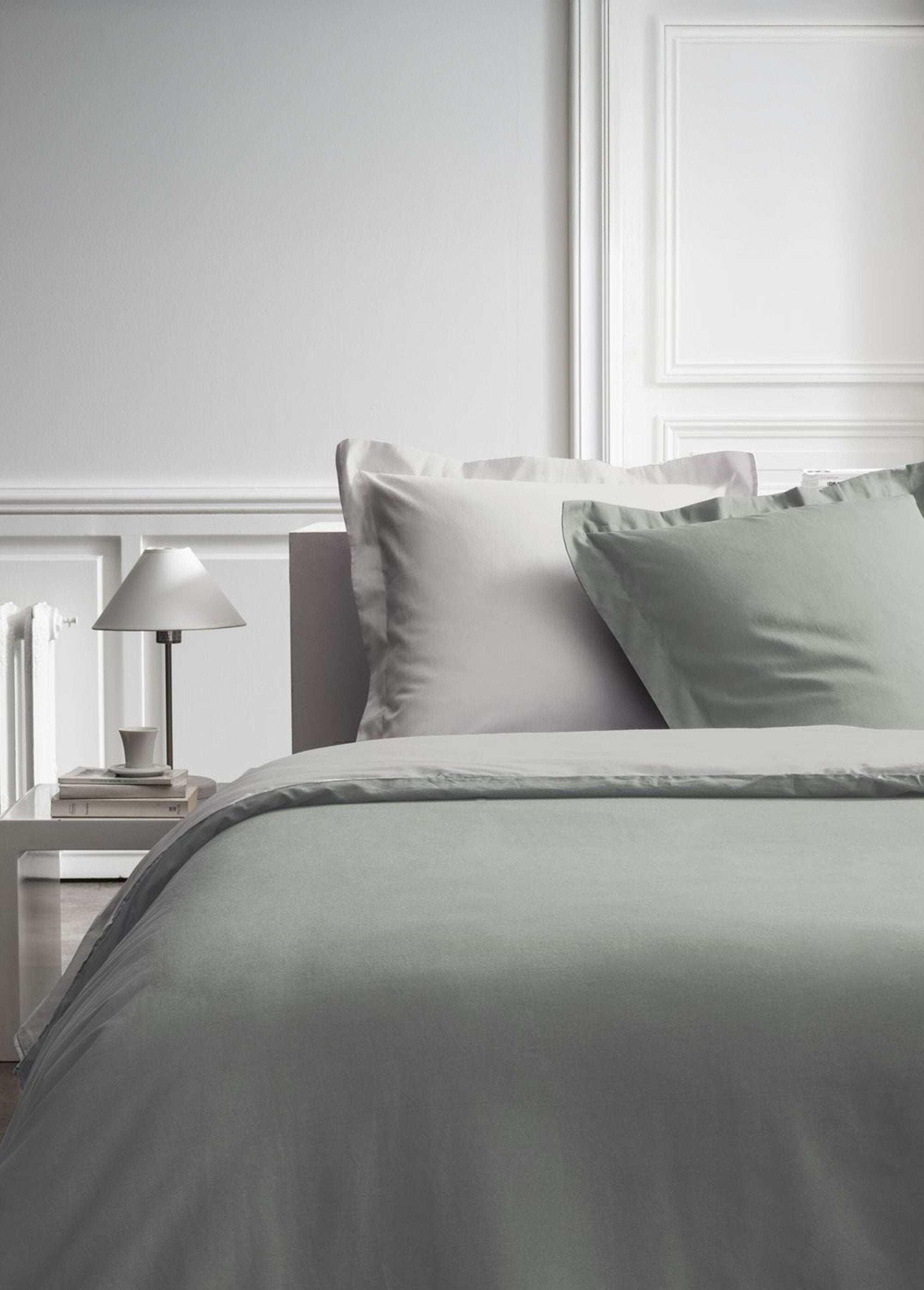 Cotton_percale_bedding_set,_240_x_220cm_Dune_and_sage_FA1_slim