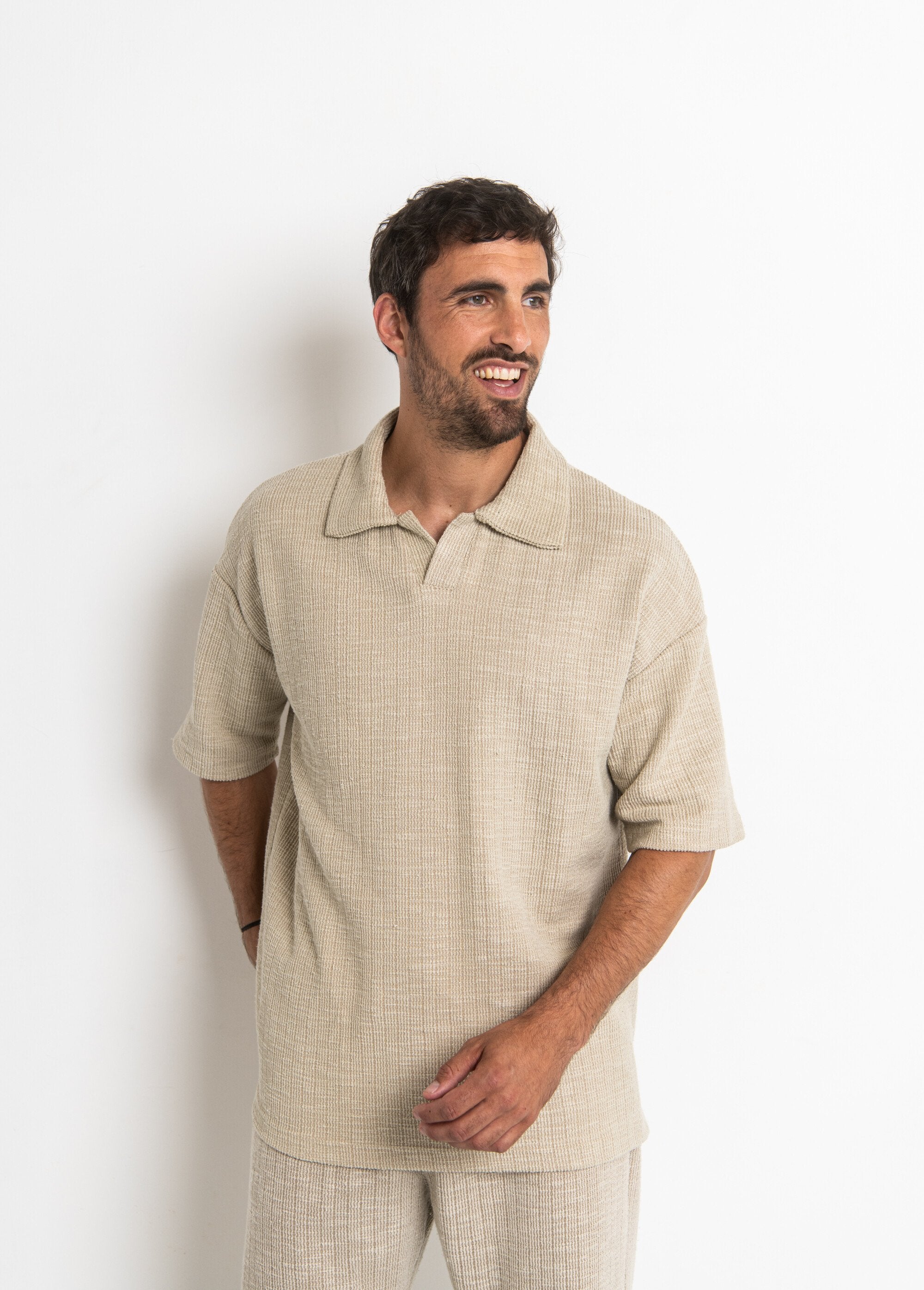 Knitted_polo_shirt_with_tailored_collar_Beige_FA2_slim