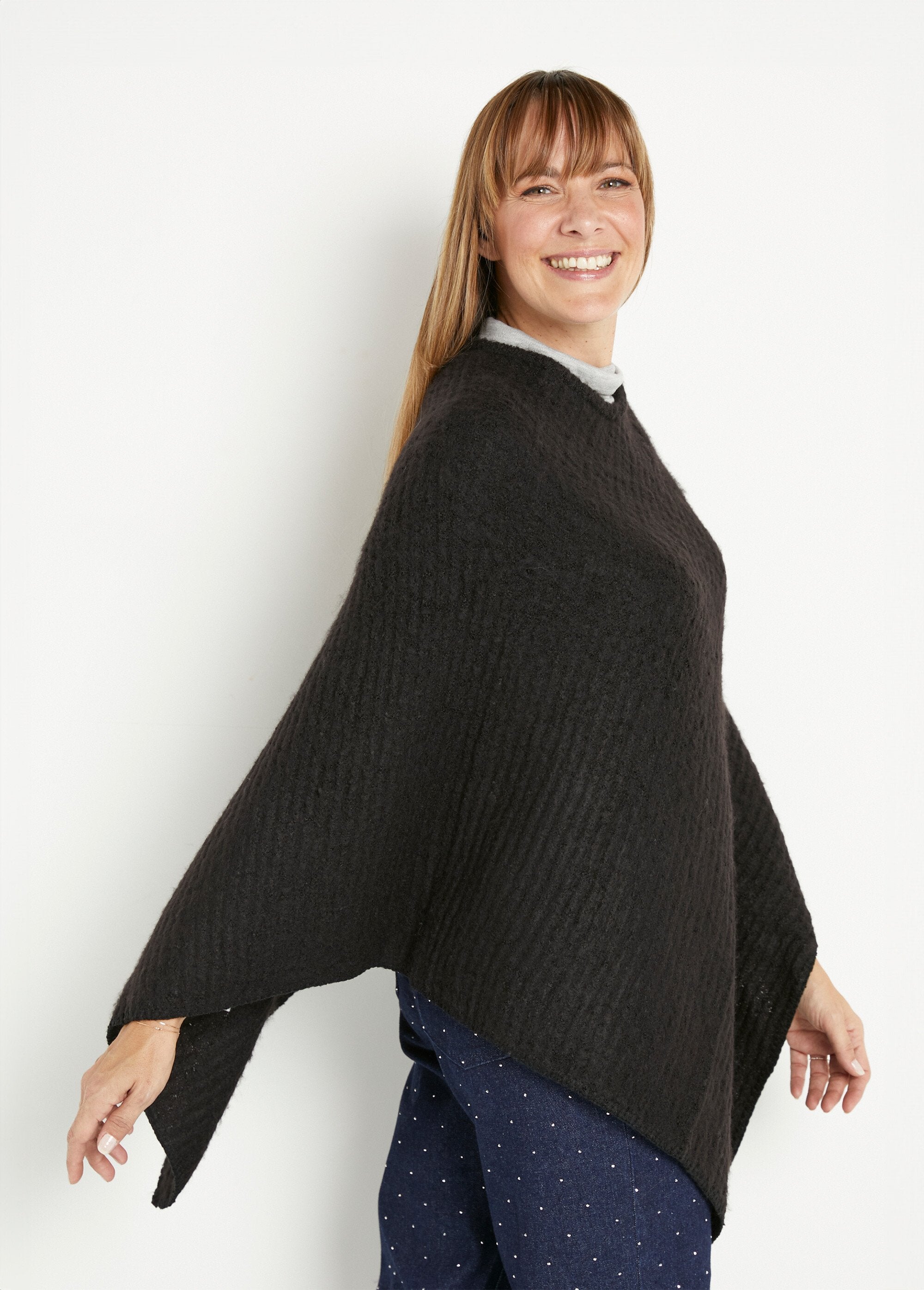 Warm_fluffy_knit_poncho_Black_DR1_slim