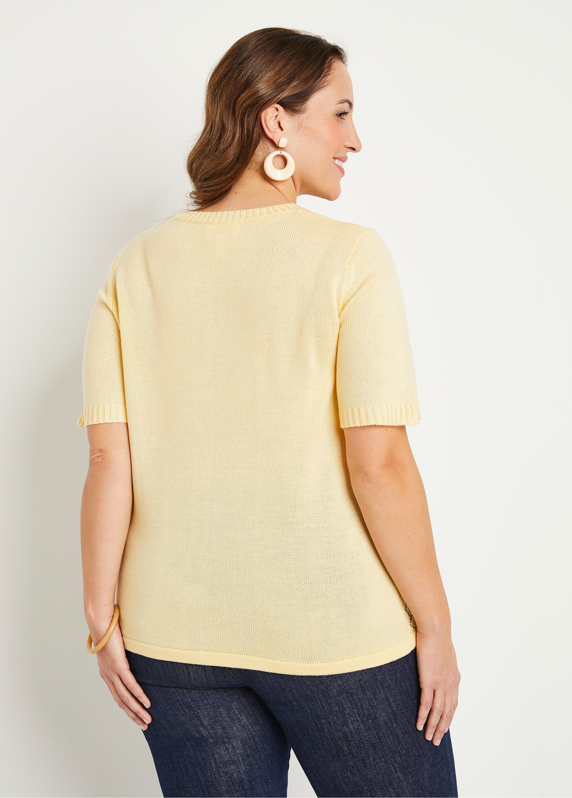 Short-sleeved_beaded_openwork_sweater_Vanilla_DO1_curvy