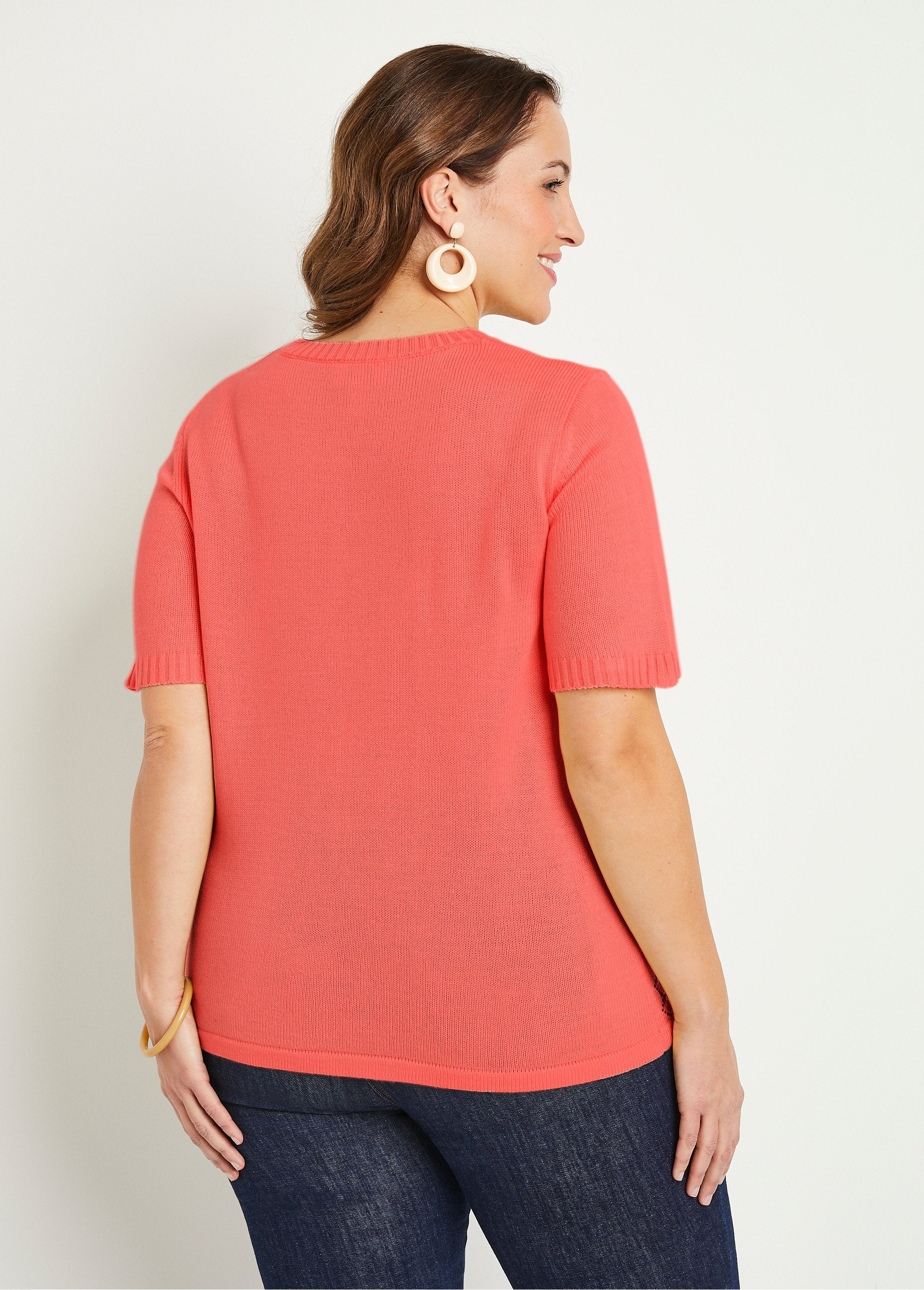 Short-sleeved_beaded_openwork_sweater_Coral_DO1_curvy