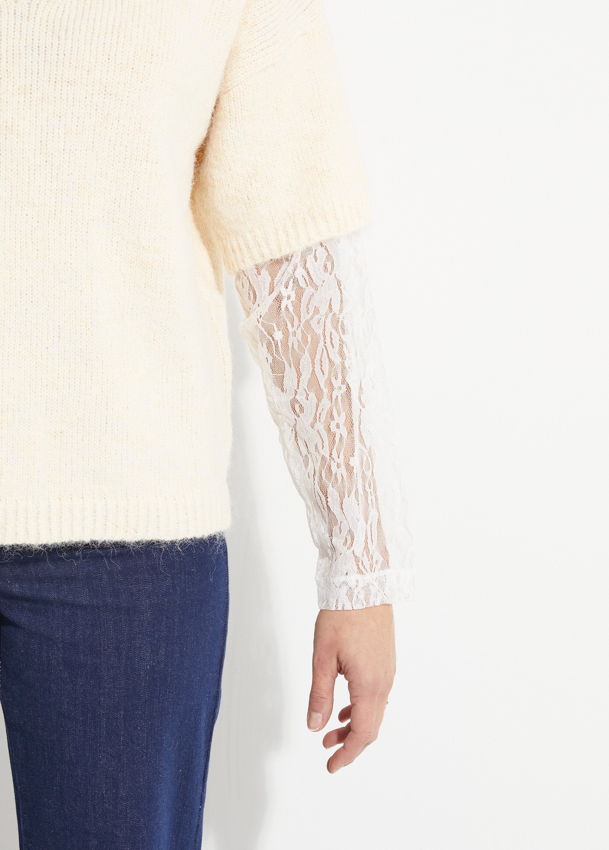 Warm_2-in-1_sweater_with_lace_sleeves_Ecru_DE2_slim