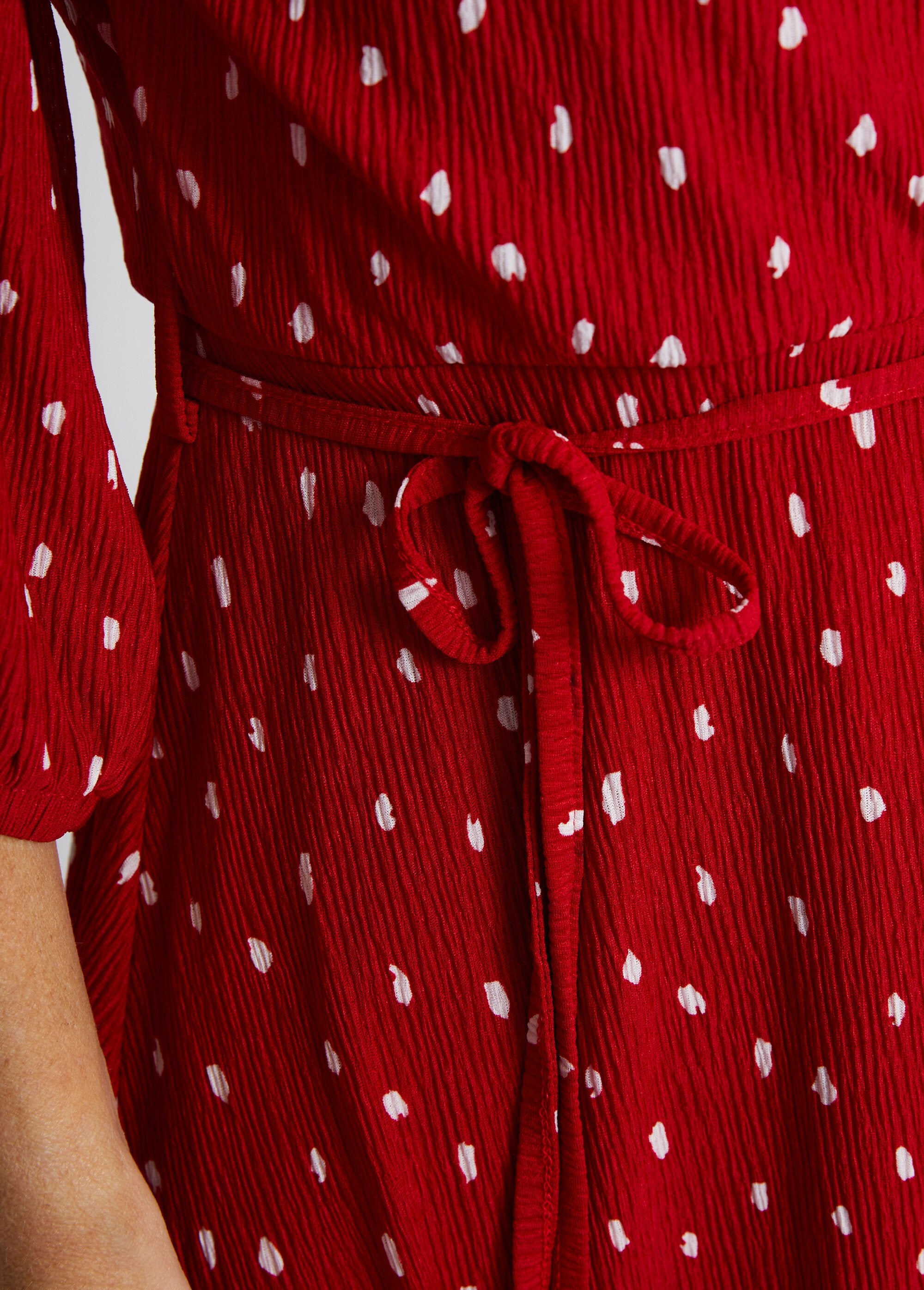 Mid-length_polka_dot_wrap_dress_Red_and_white_DE4_slim